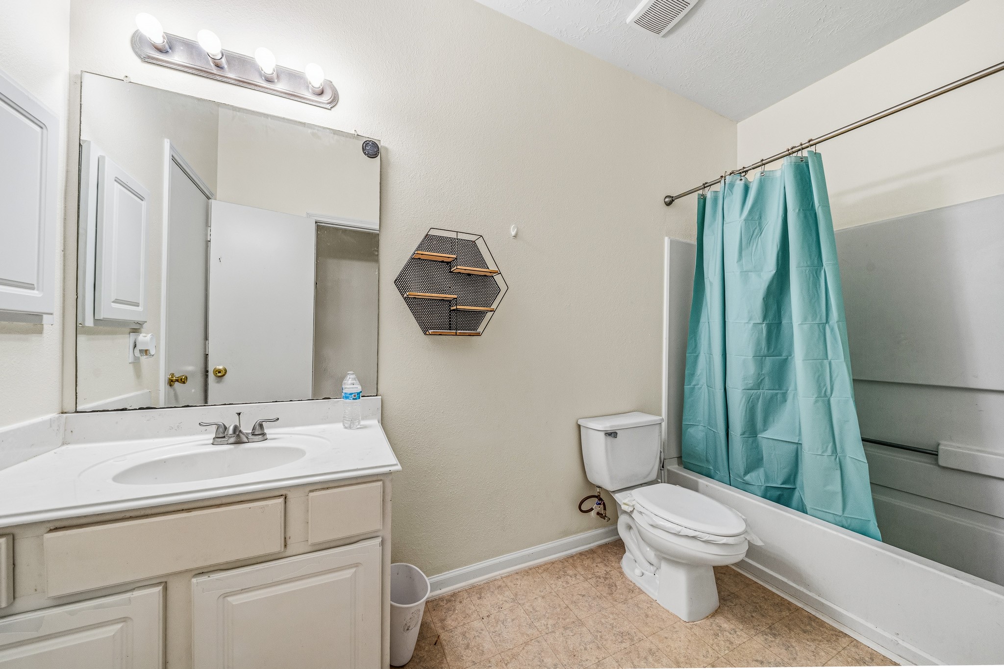 9641 Weldridge Drive Property Photo 32