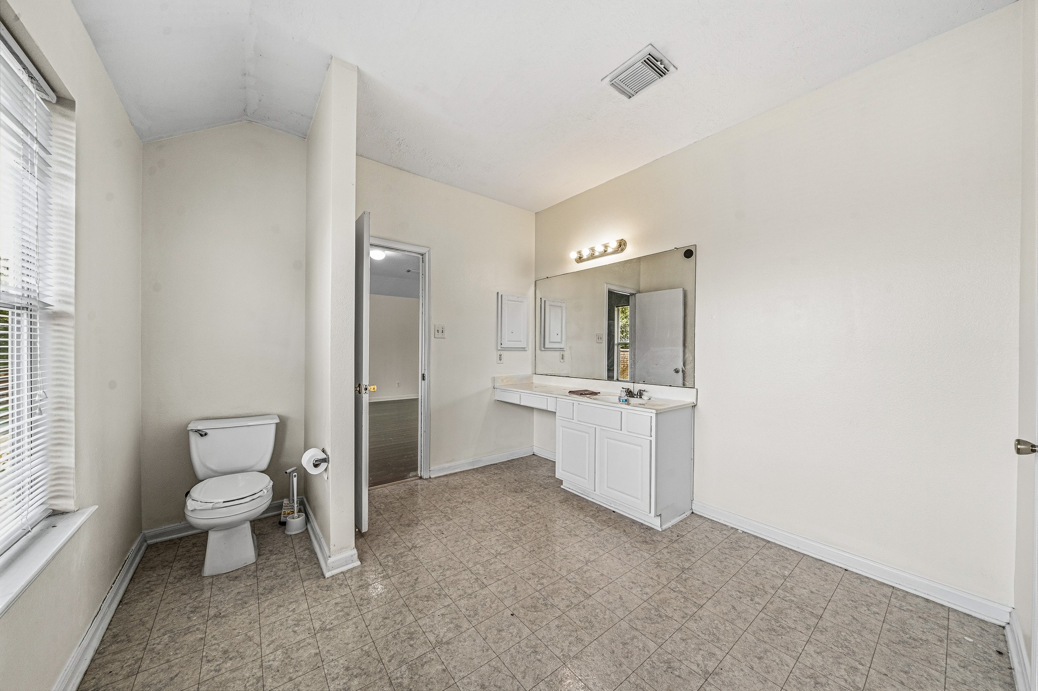 9641 Weldridge Drive Property Photo 37
