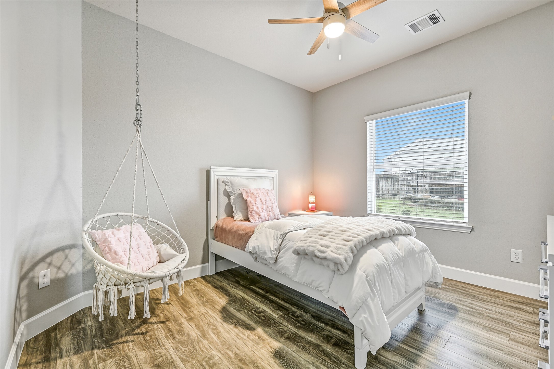 305 Bordeaux Court Property Photo 23