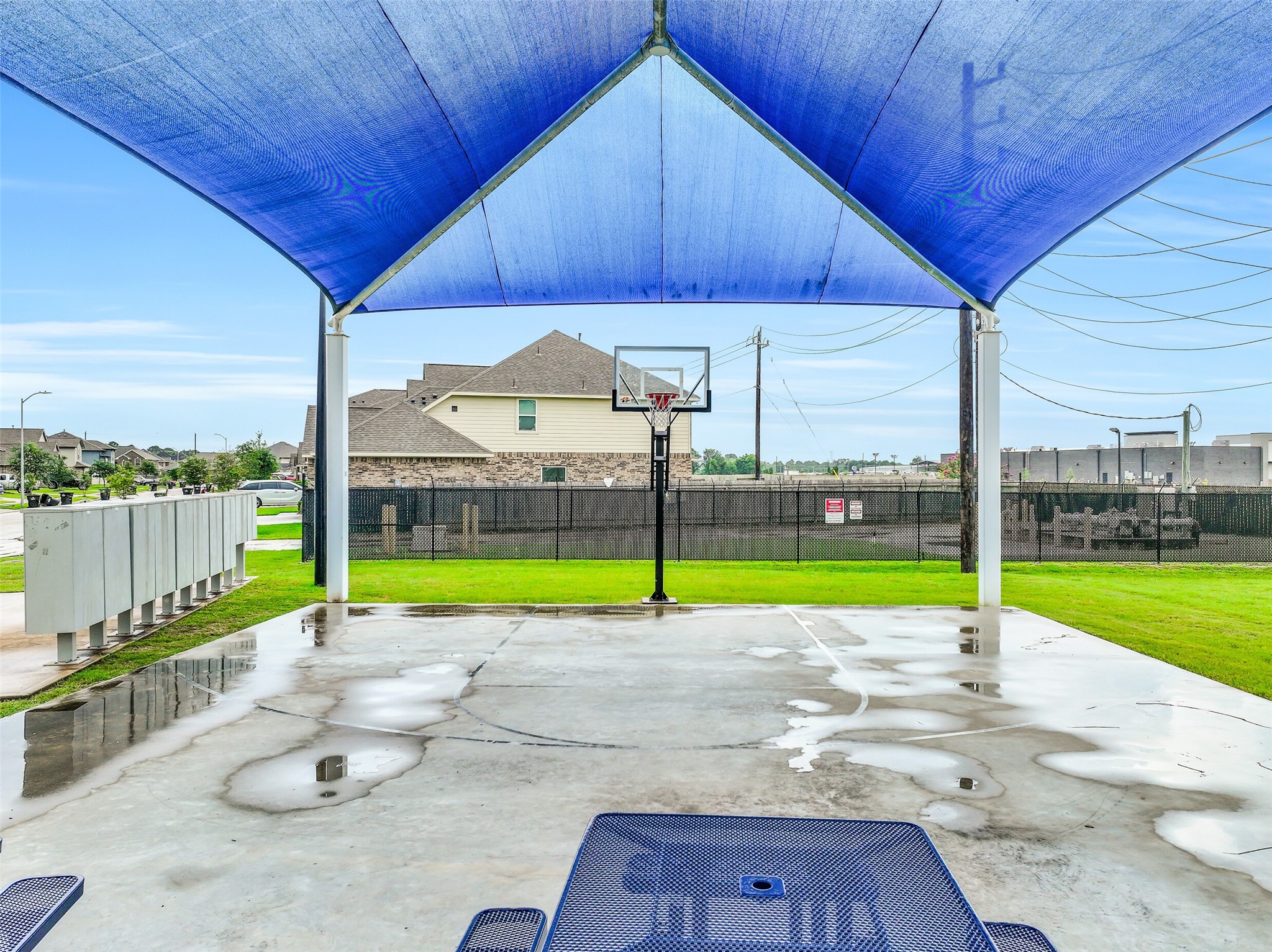 305 Bordeaux Court Property Photo 31
