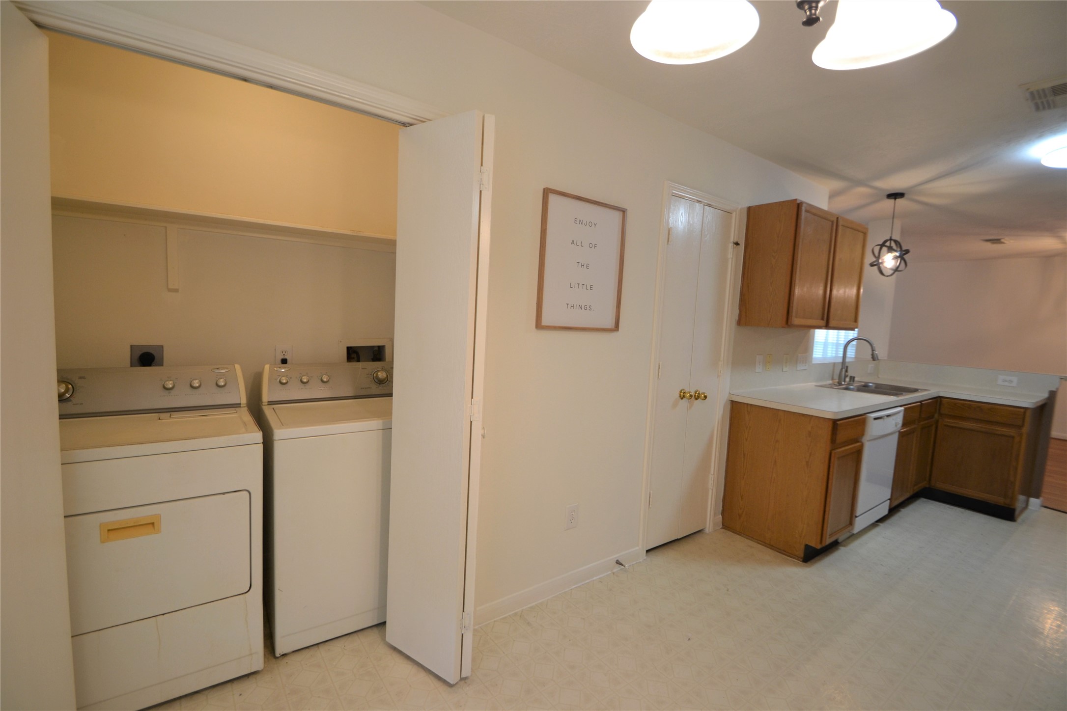 5126 Riverwood Drive Property Photo 17