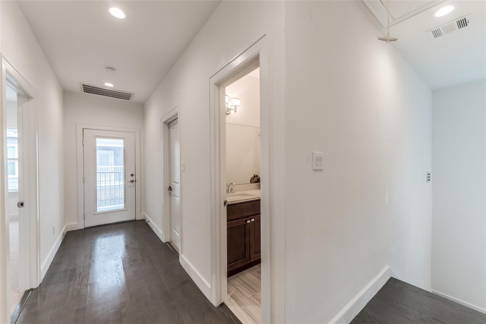 118 Sylvester Road Property Photo 8