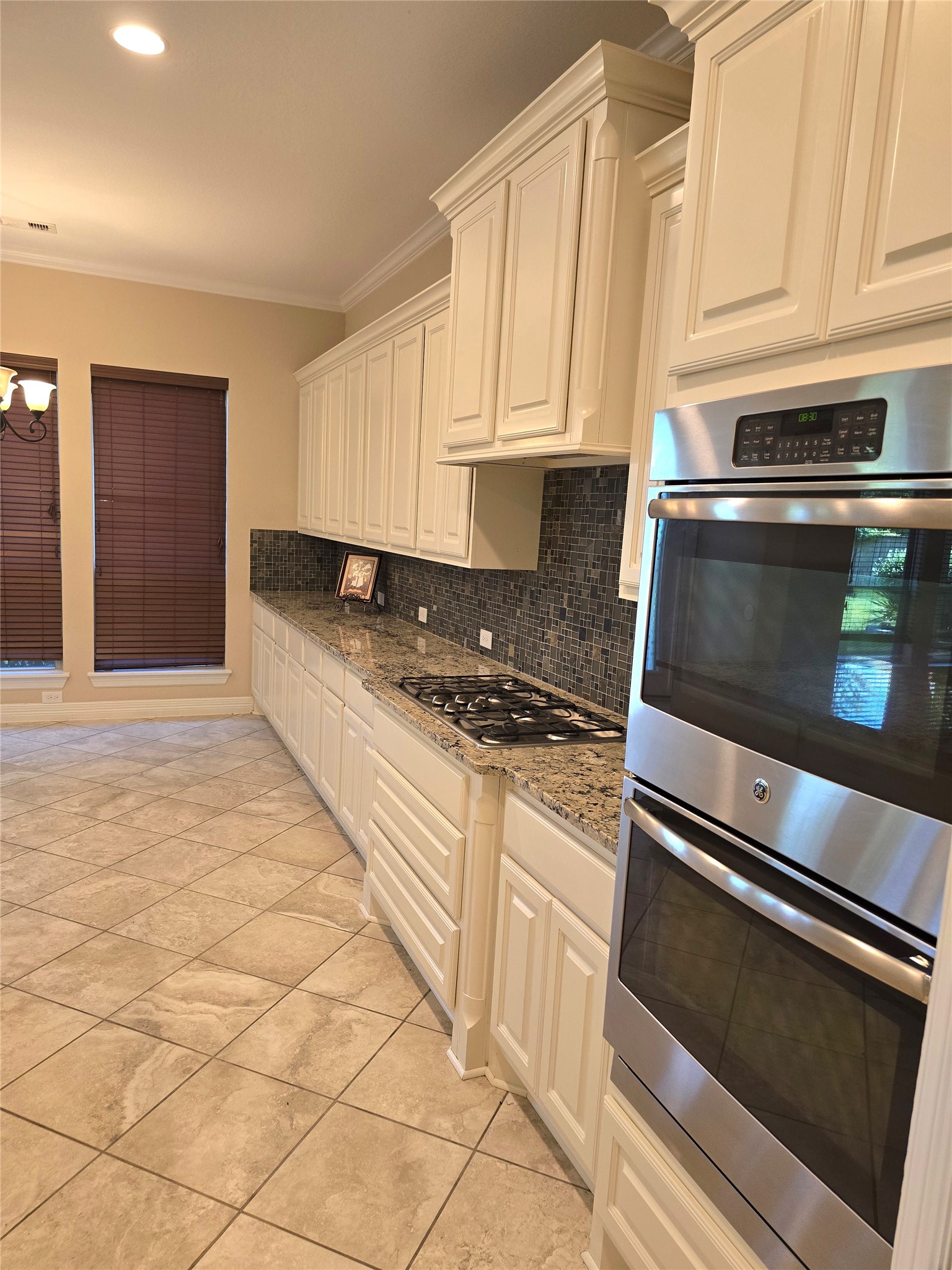 10 Val Delsa Court Property Photo 6