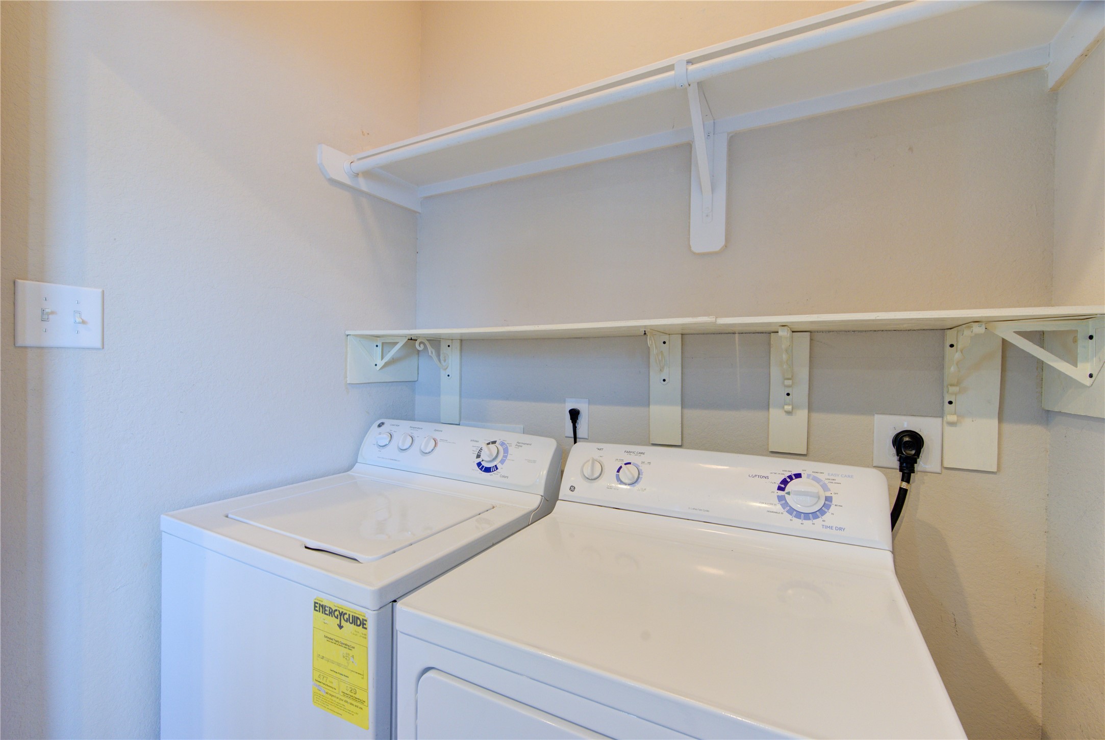 16726 Mammoth Springs Drive Property Photo 29