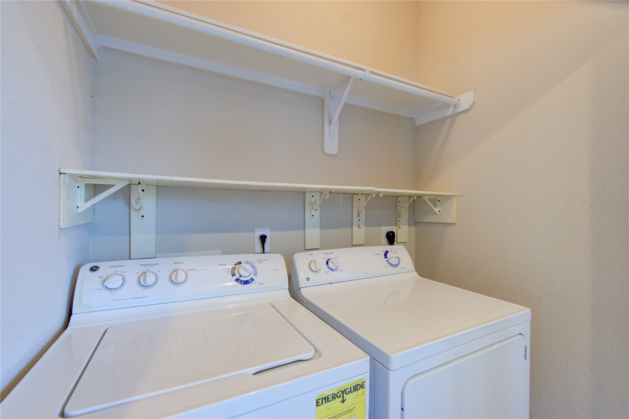 16726 Mammoth Springs Drive Property Photo 30