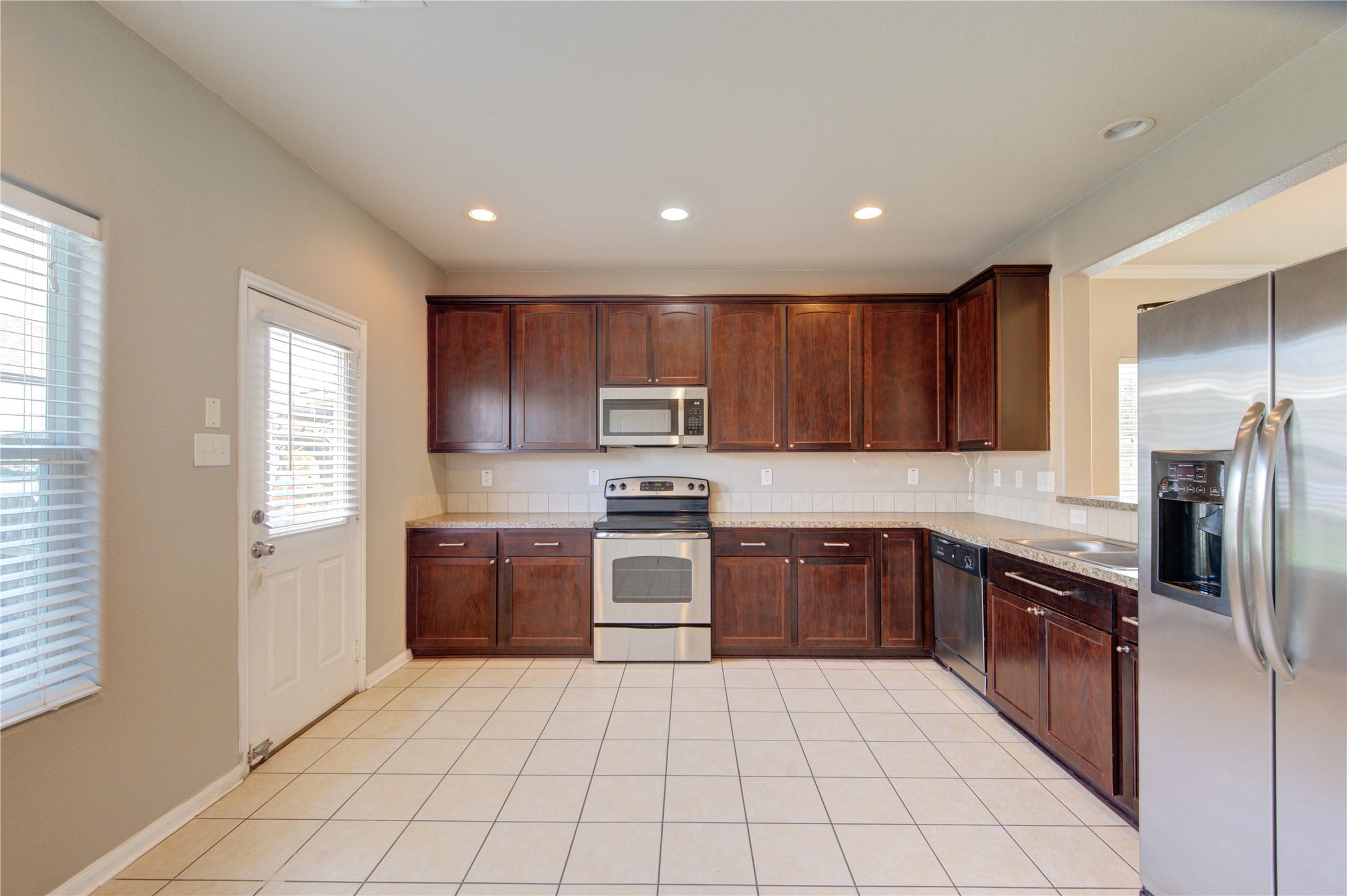 16726 Mammoth Springs Drive Property Photo 32