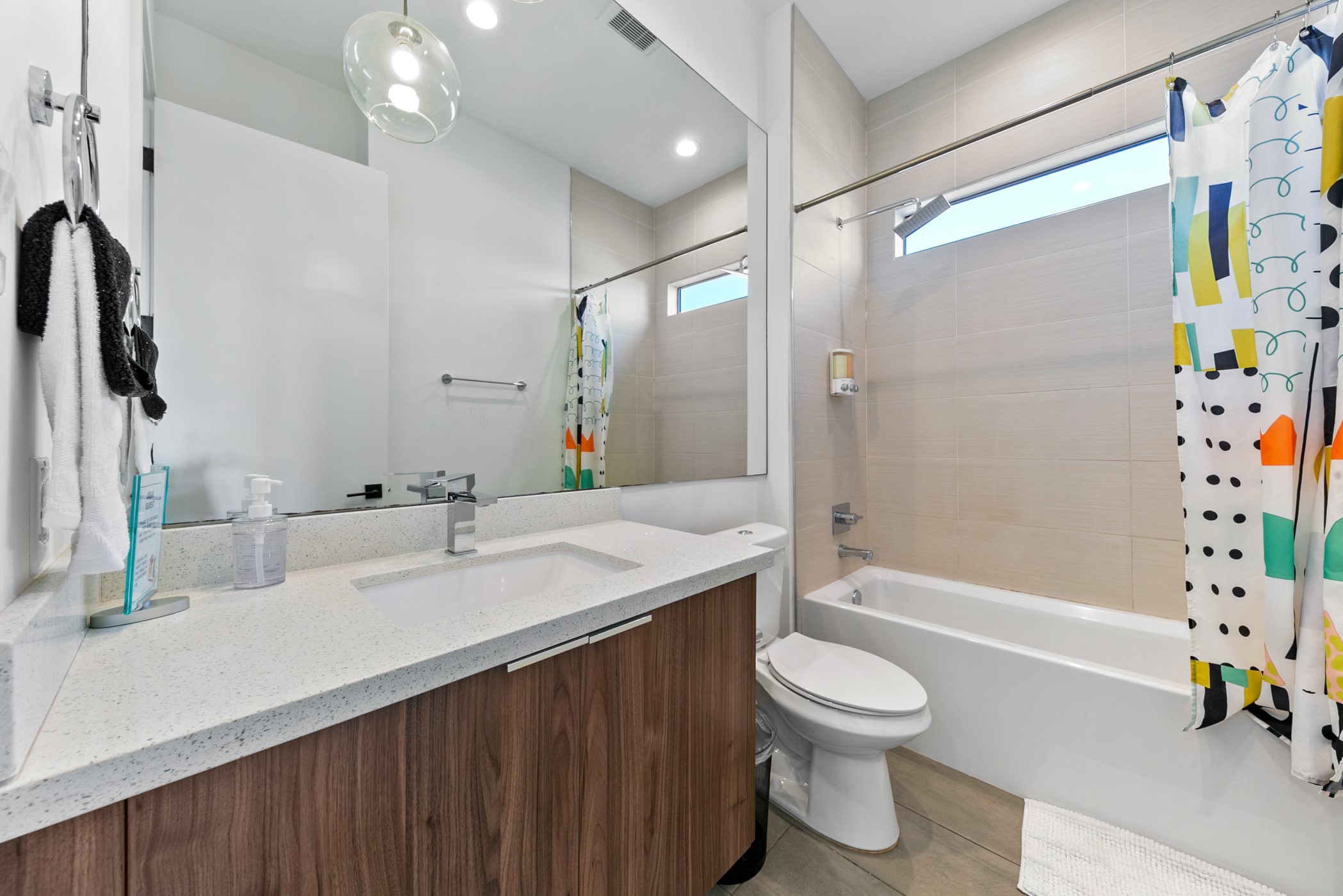 604 Oakley Street Property Photo 33