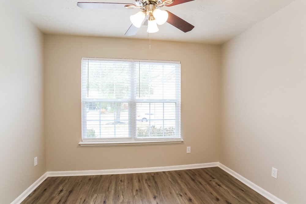 8138 Sanders Glen Lane Property Photo 13