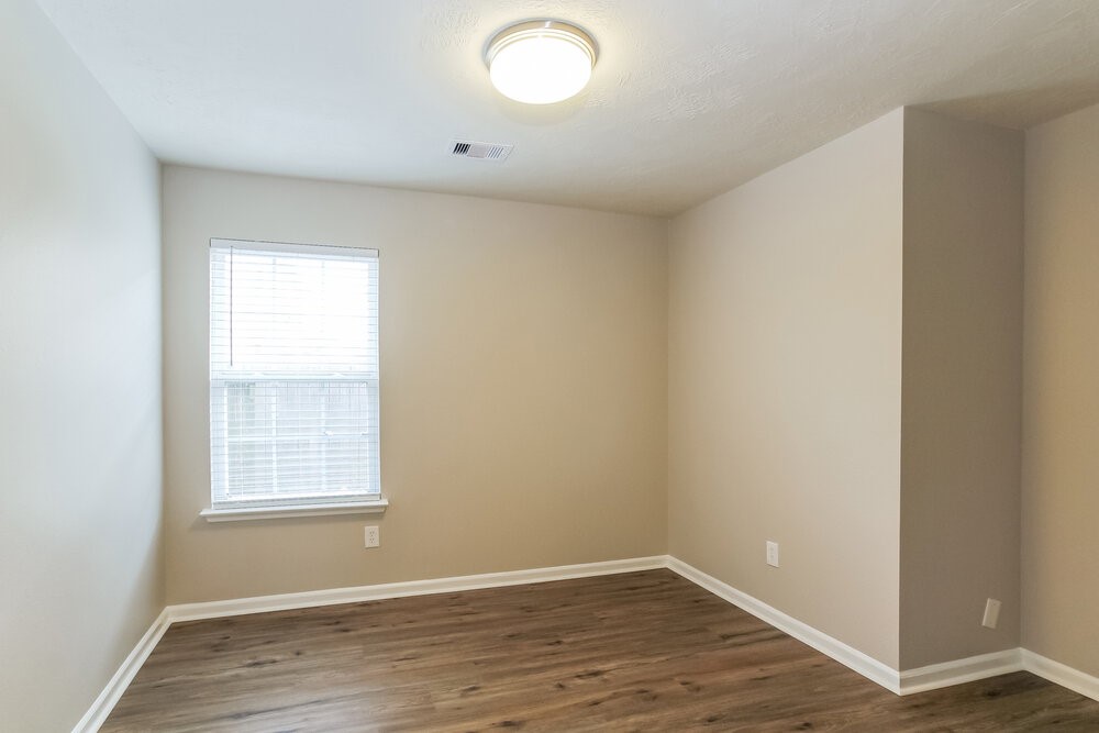 8138 Sanders Glen Lane Property Photo 14