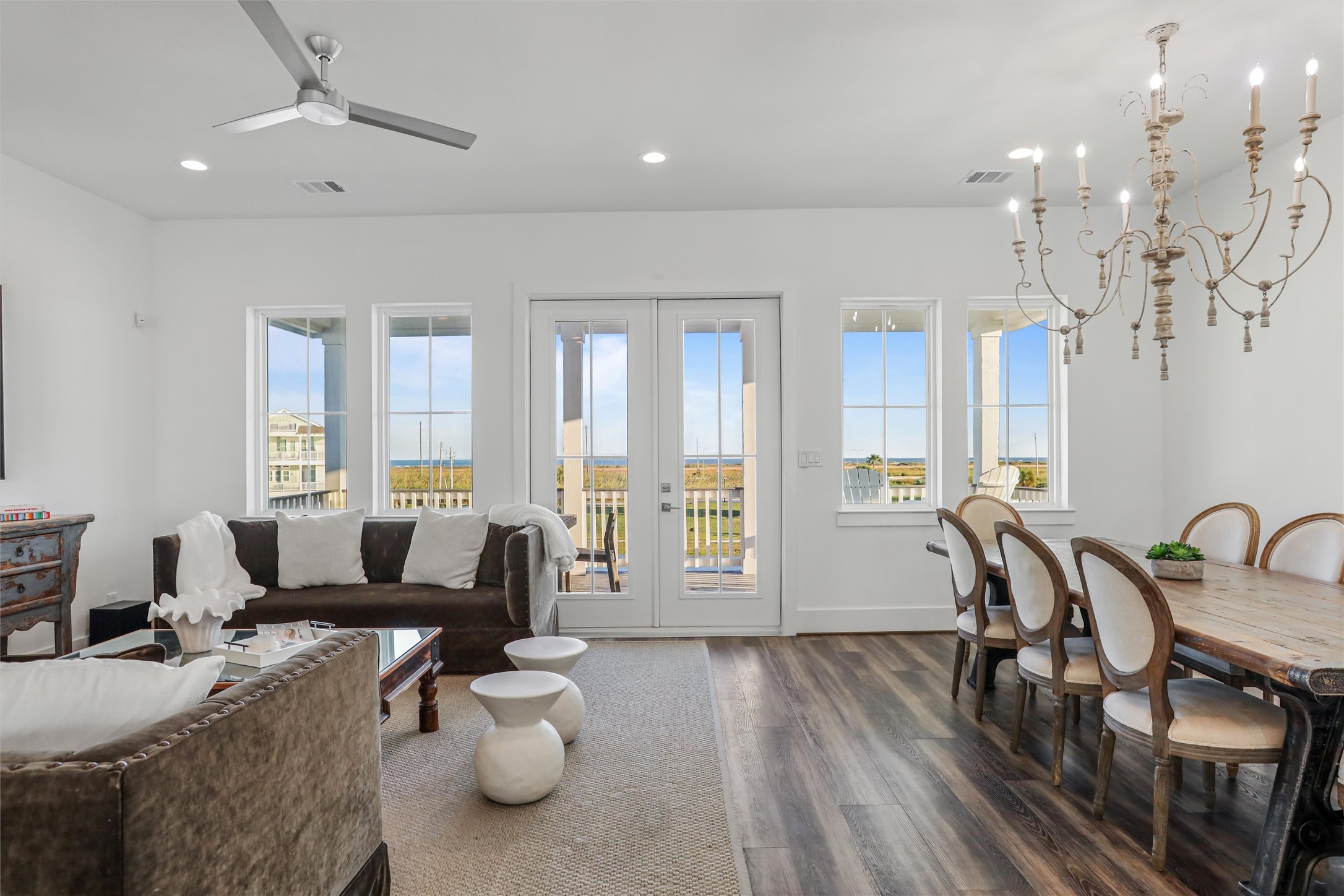 26823 Bay Water Drive Property Photo 8