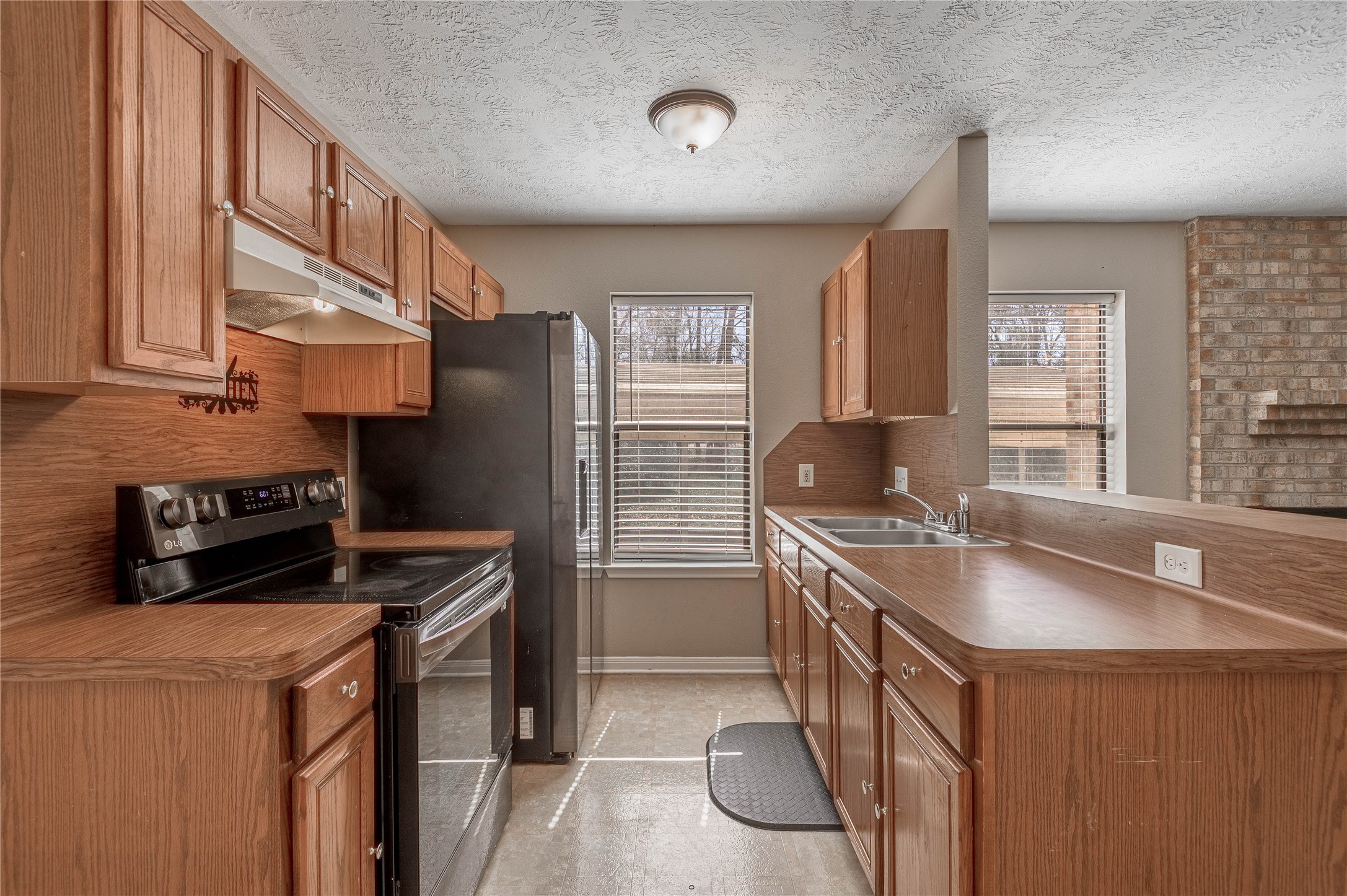 2 Brown Road Property Photo 6