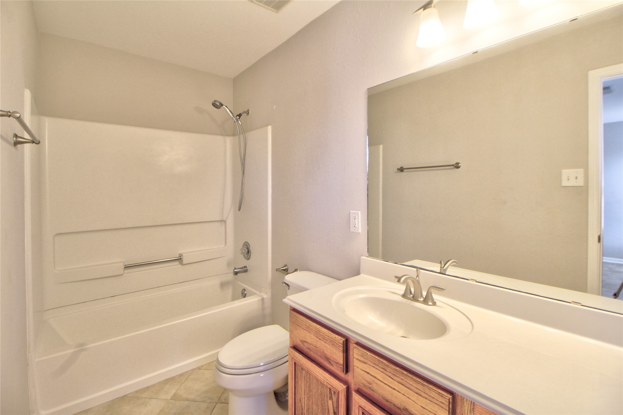 29407 Legends Green Drive Property Photo 8