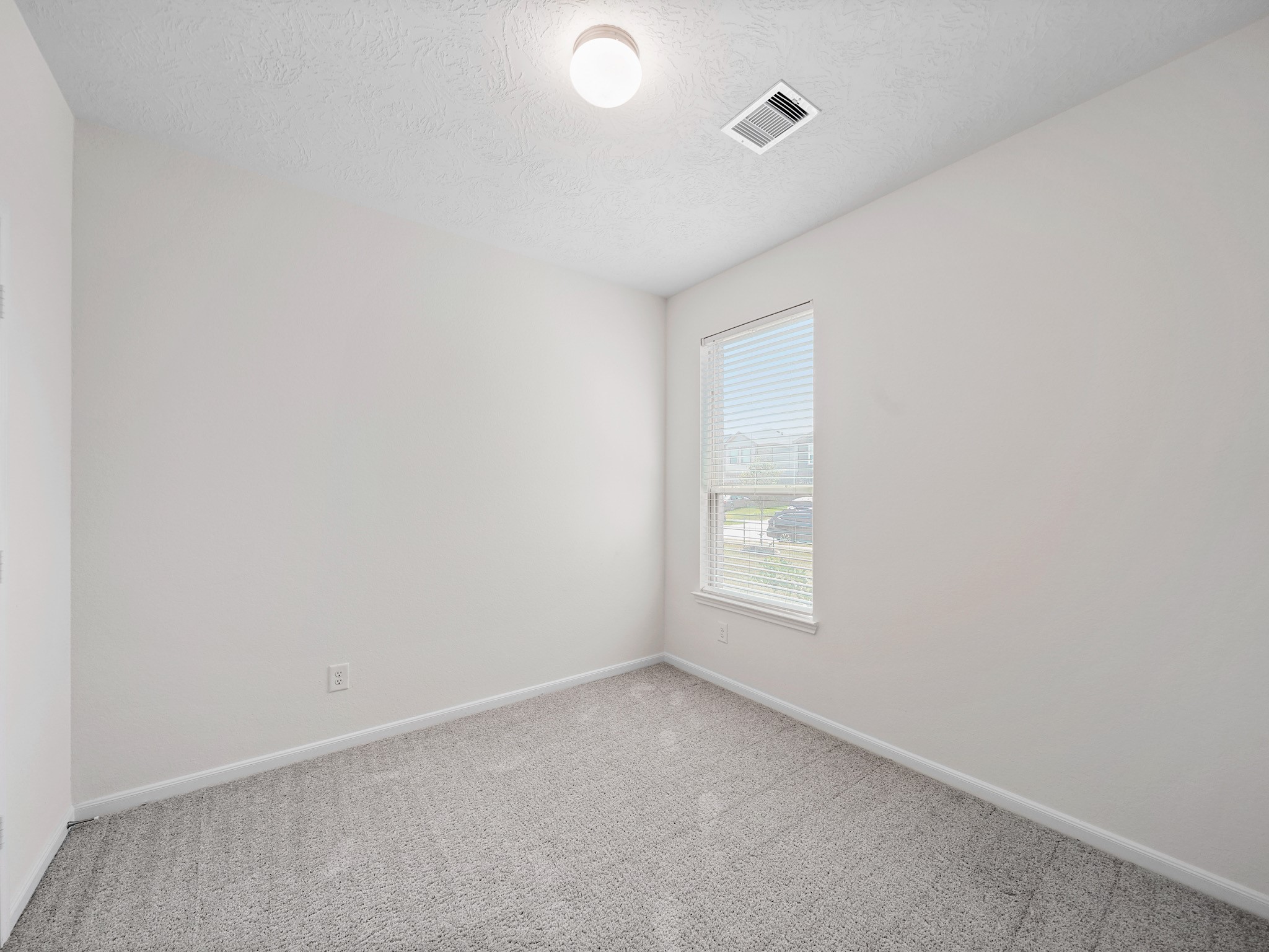 15614 Tawny Stark Drive Property Photo 8