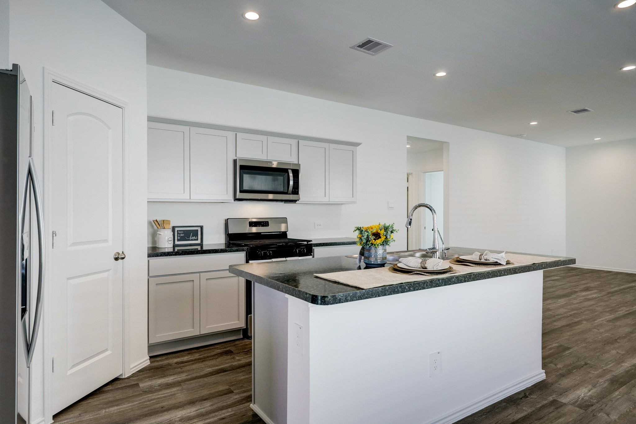 5314 Castlebury Meadows Drive Property Photo 4