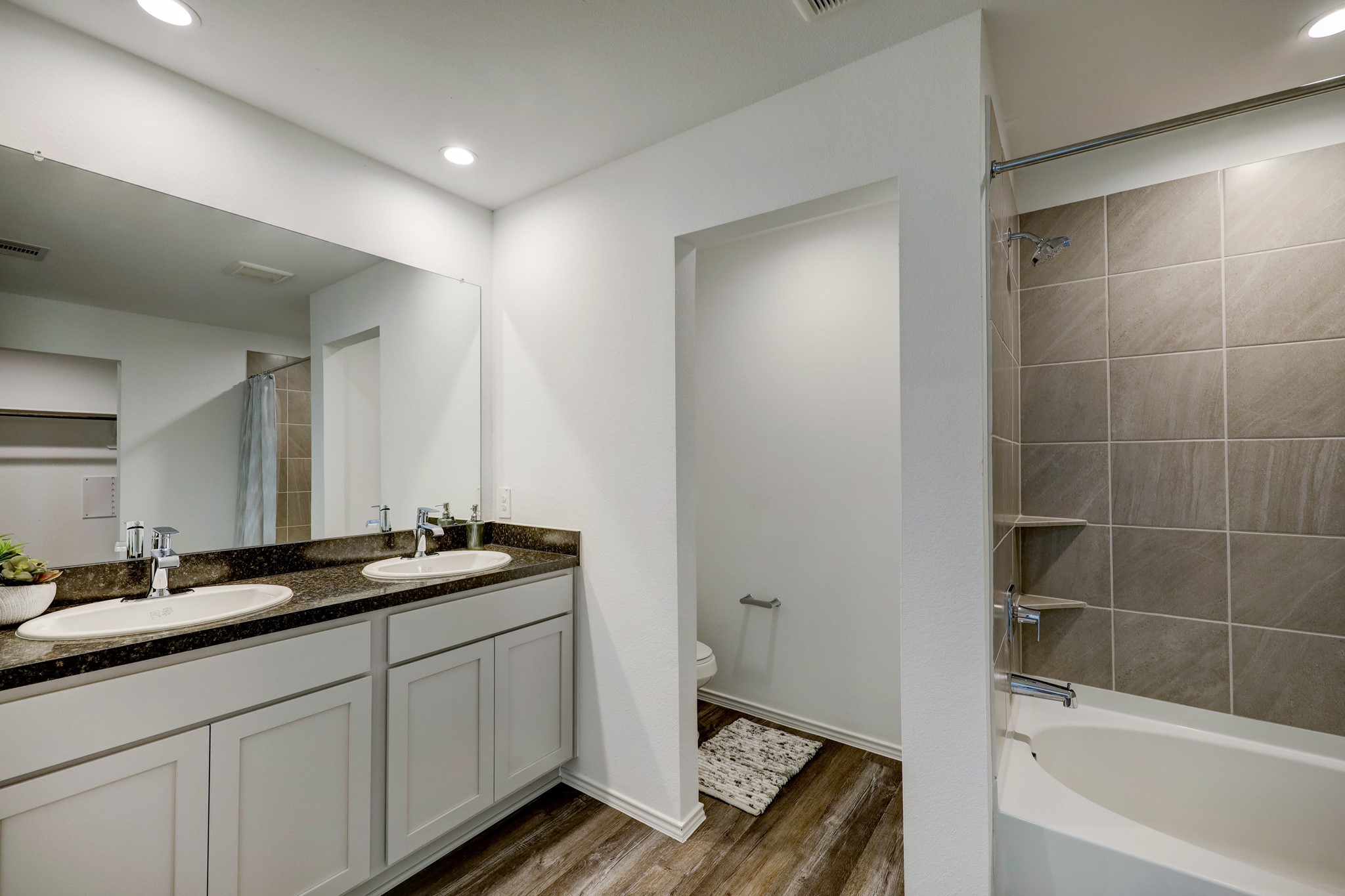 5314 Castlebury Meadows Drive Property Photo 13