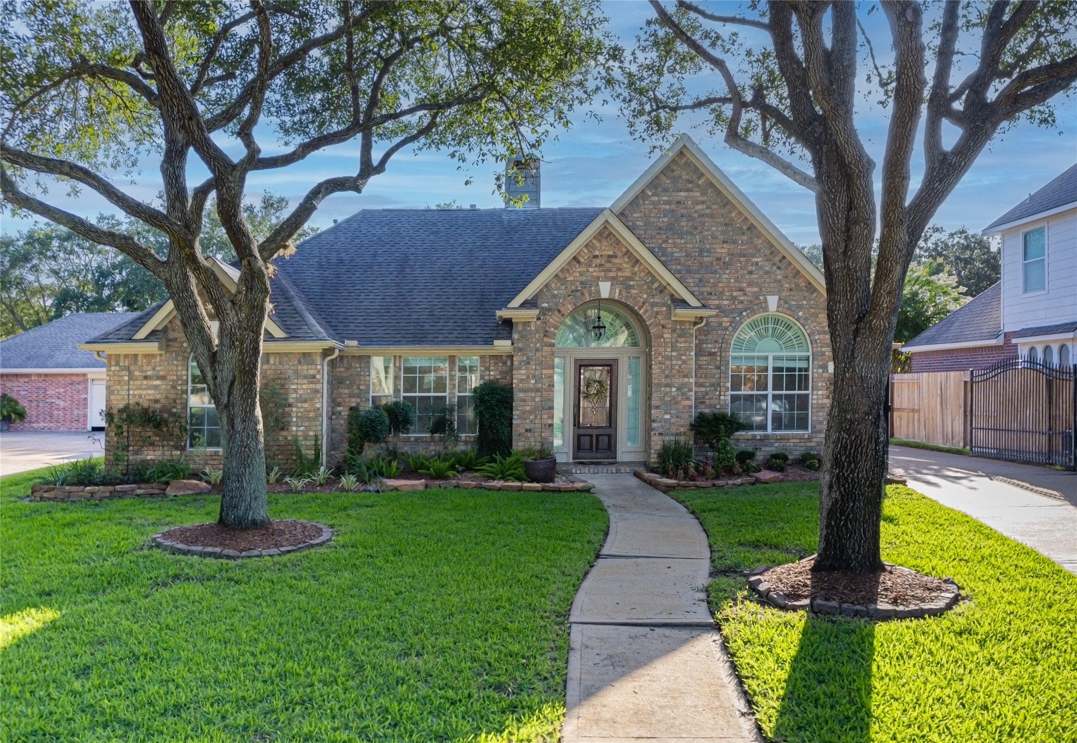 318 Jewel Park Lane Property Photo