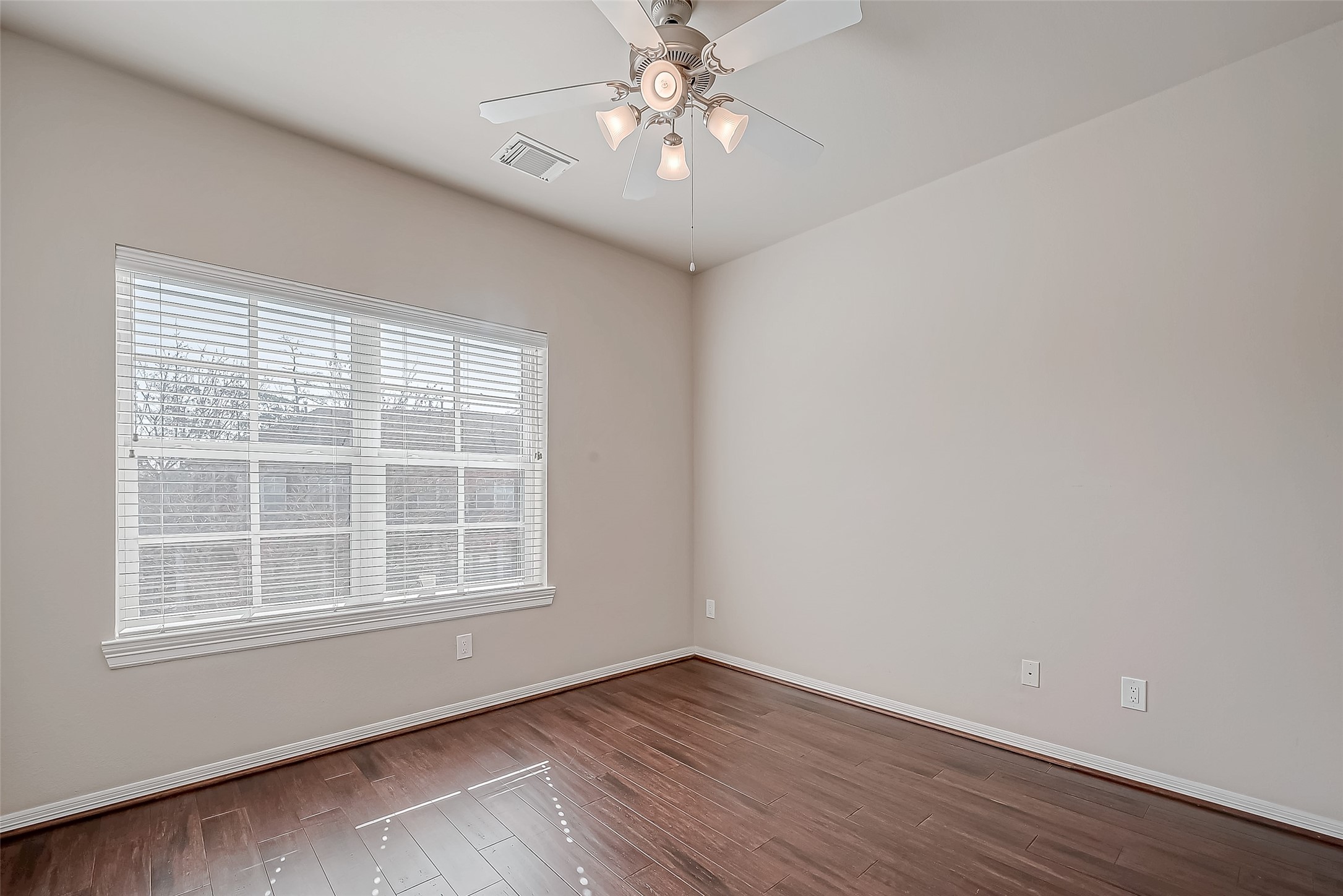 38 Islewood Boulevard Property Photo 32