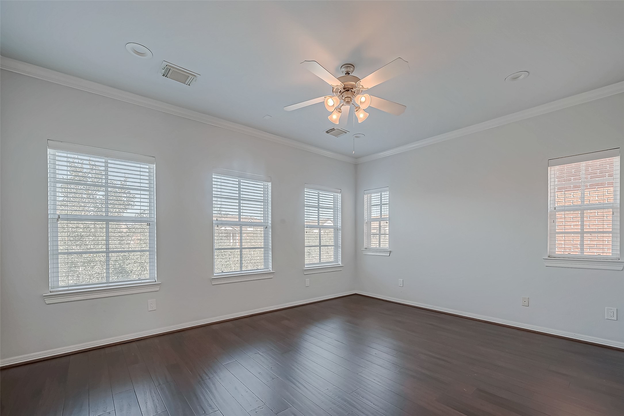 38 Islewood Boulevard Property Photo 34