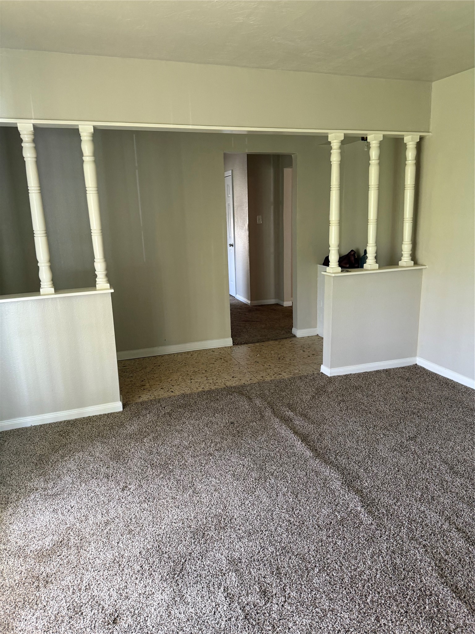 3203 Cliffdale Street Property Photo 4