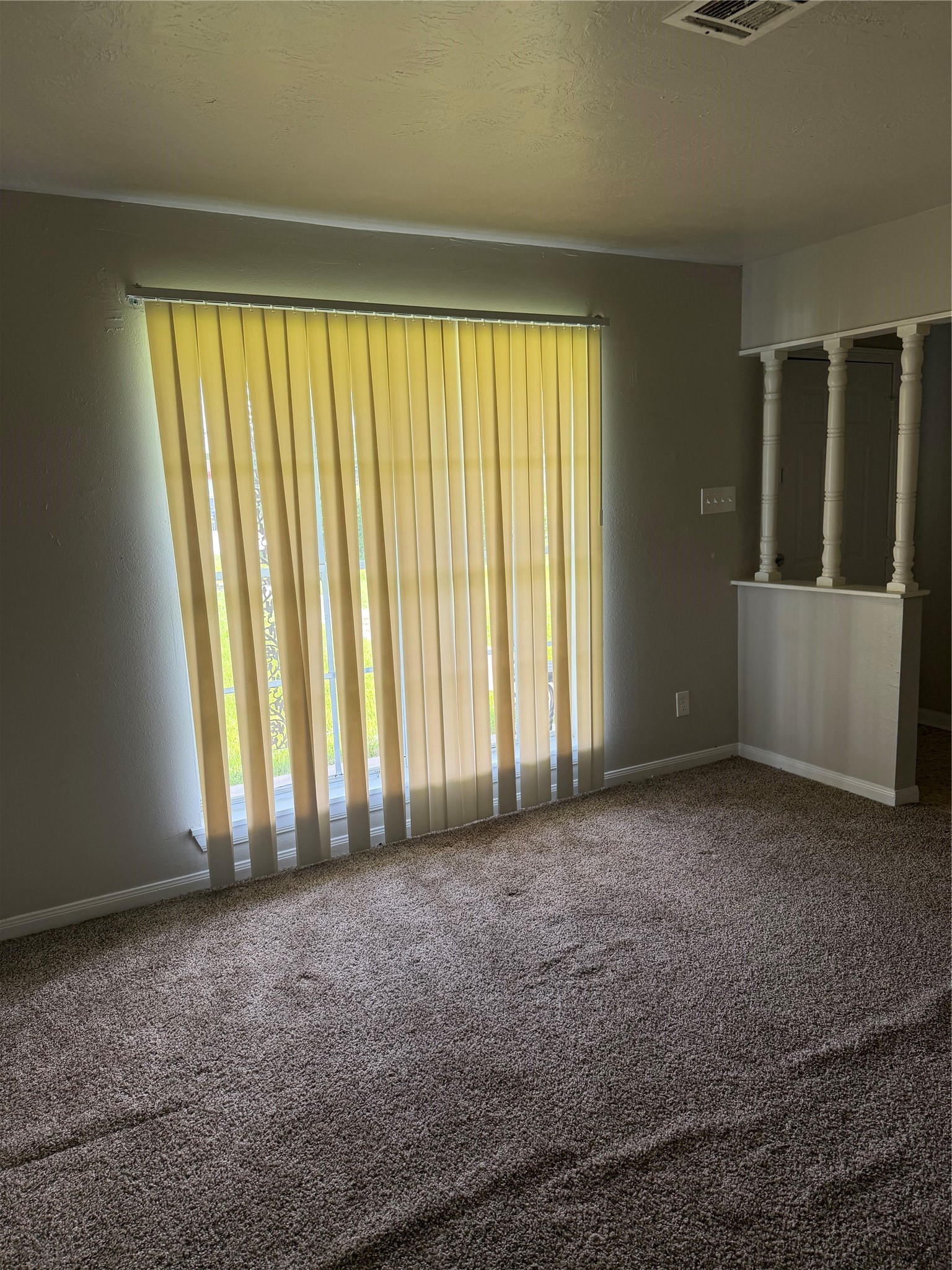 3203 Cliffdale Street Property Photo 5