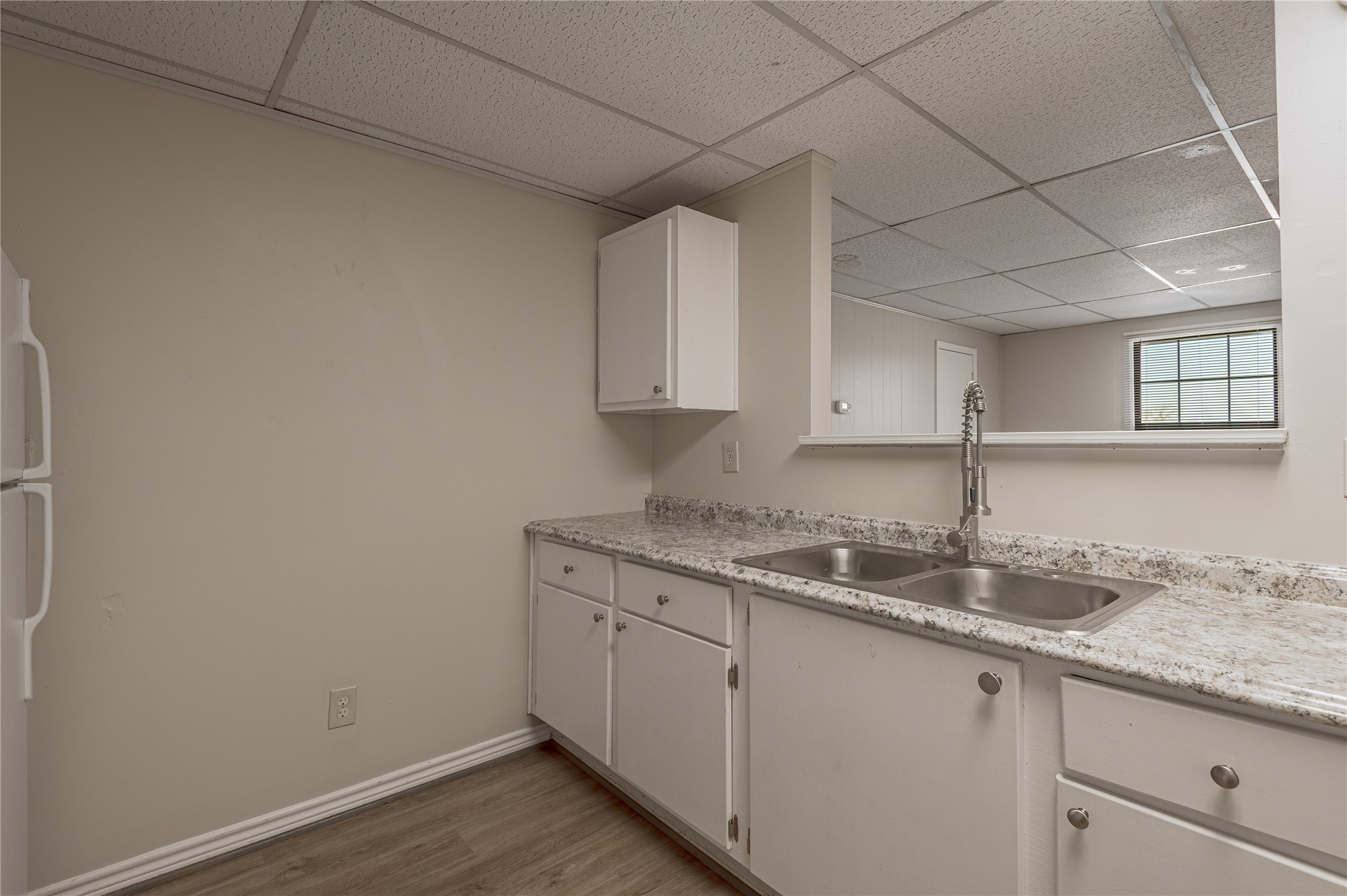 626 University Avenue G Property Photo 6