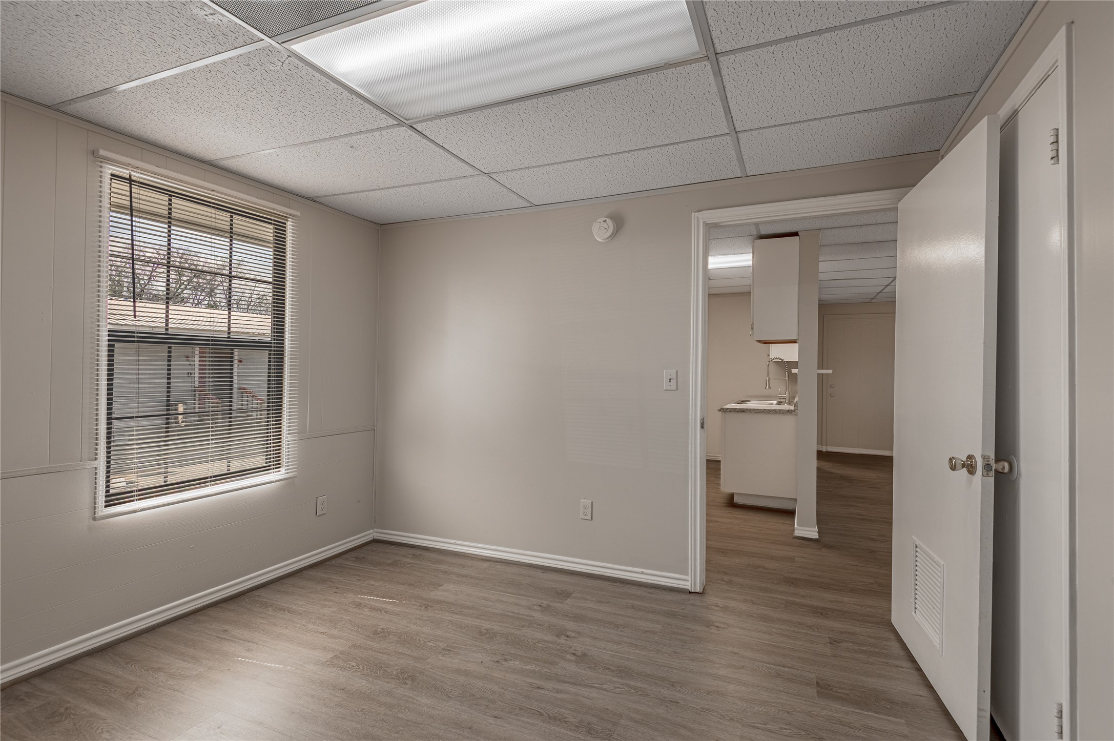 626 University Avenue G Property Photo 13