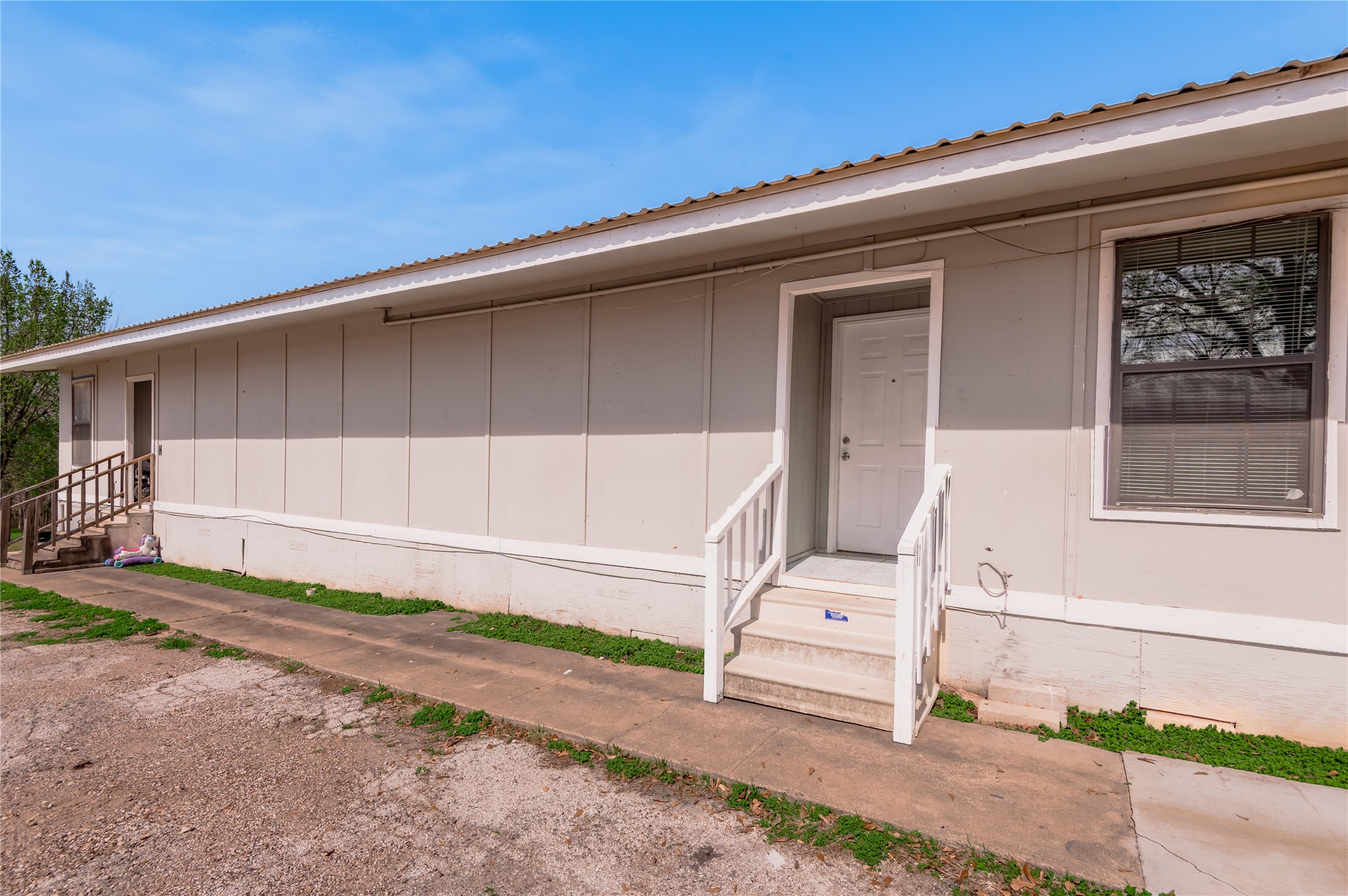 626 University Avenue G Property Photo 15