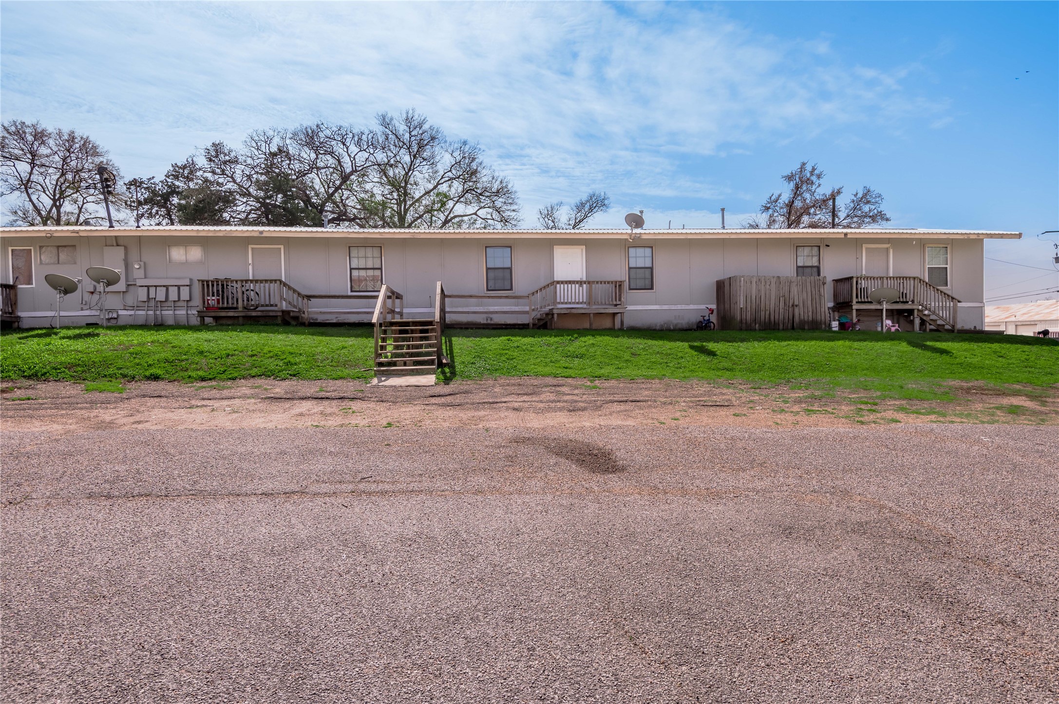 626 University Avenue G Property Photo 17