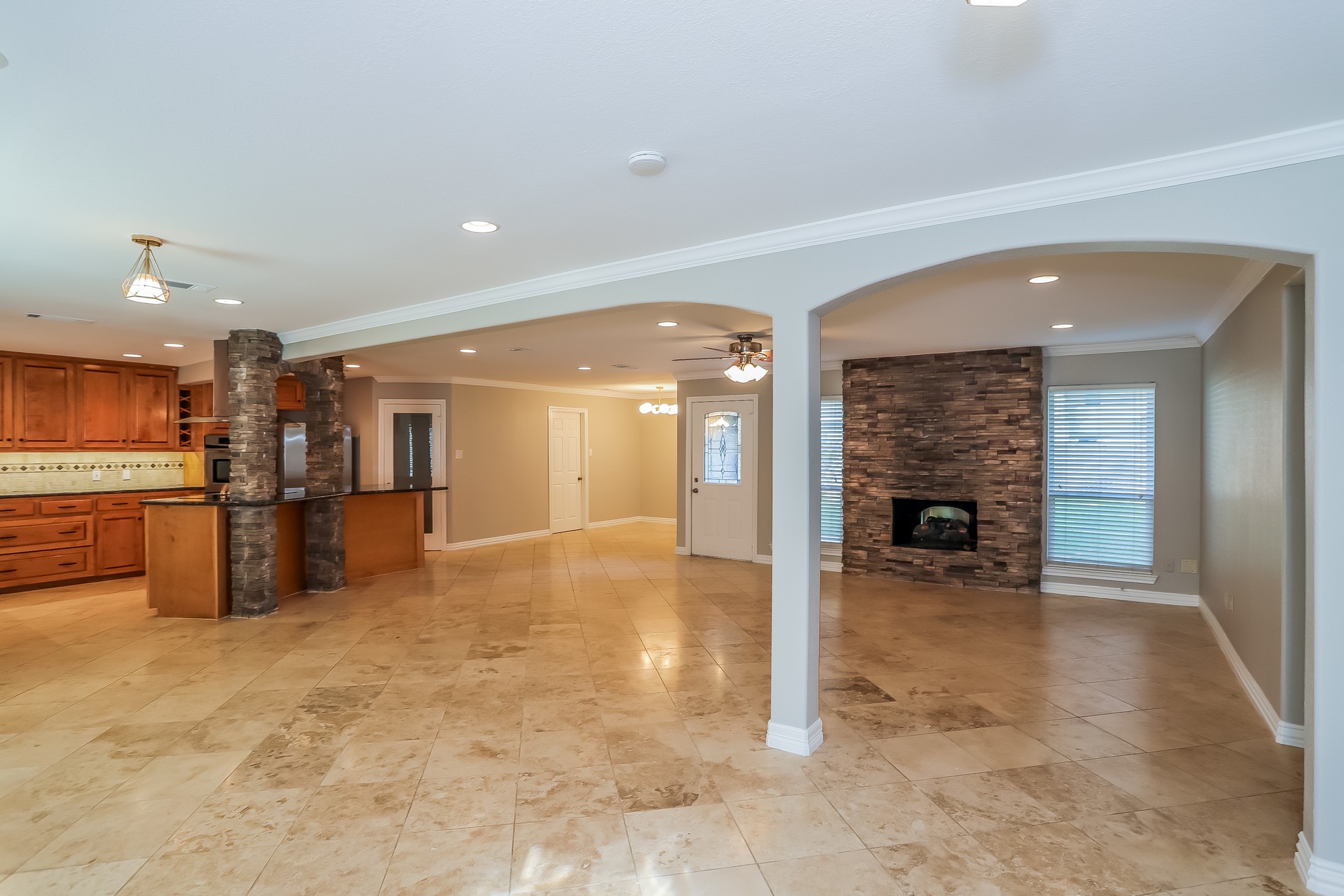 7902 Beaufort Drive Property Photo 3
