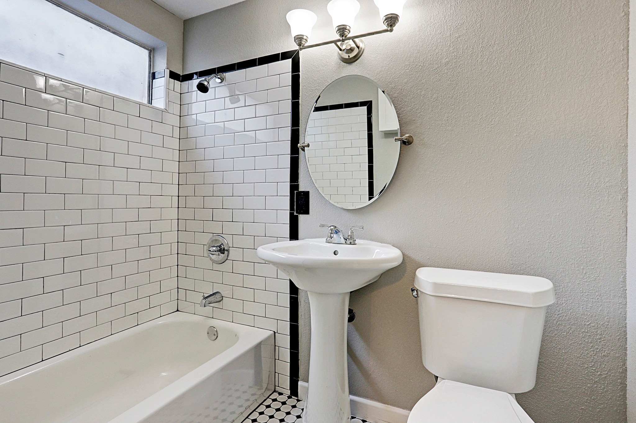 2148 Harold Street 2 Property Photo 9
