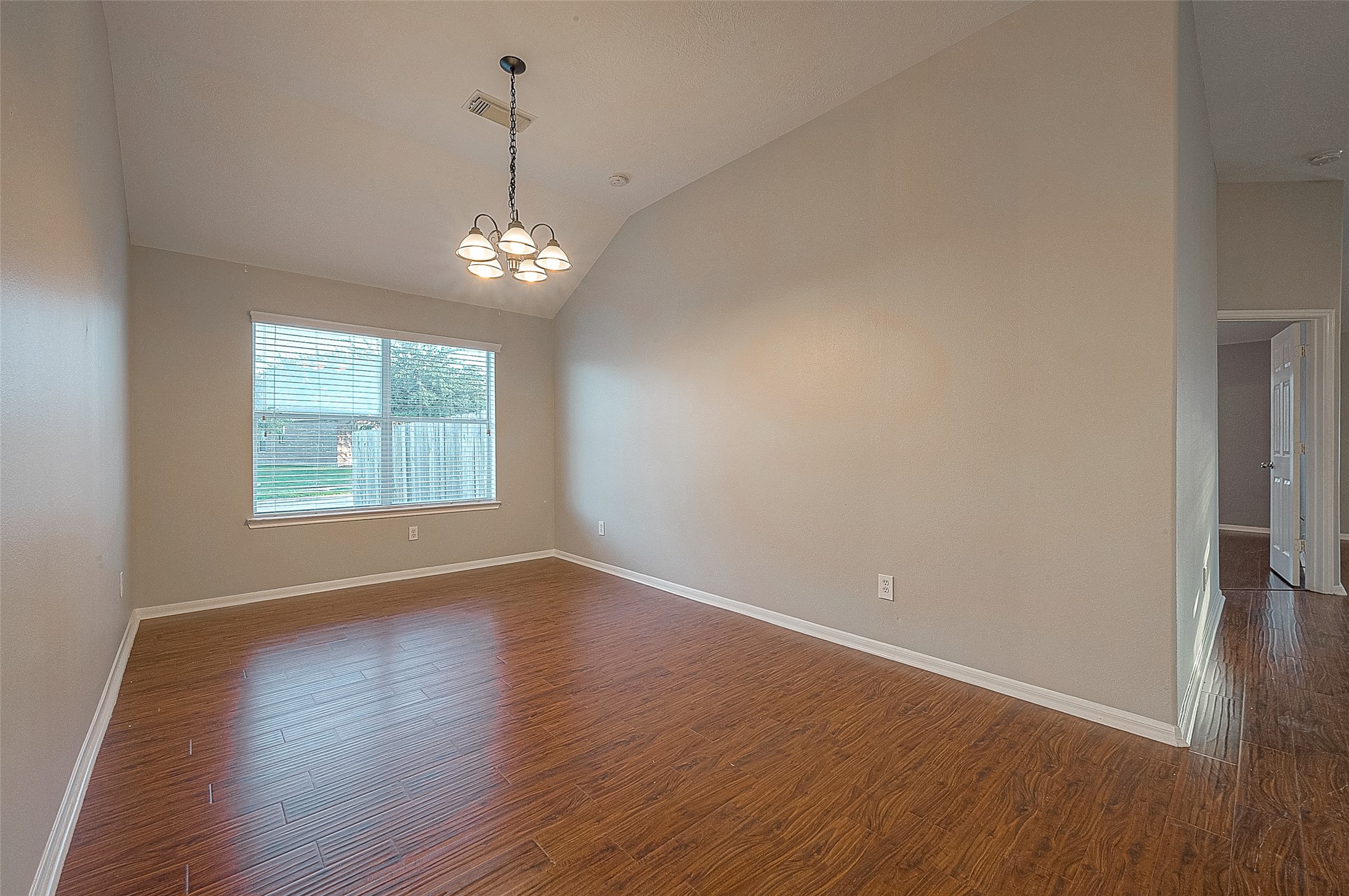 3214 Northgate Court Property Photo 6