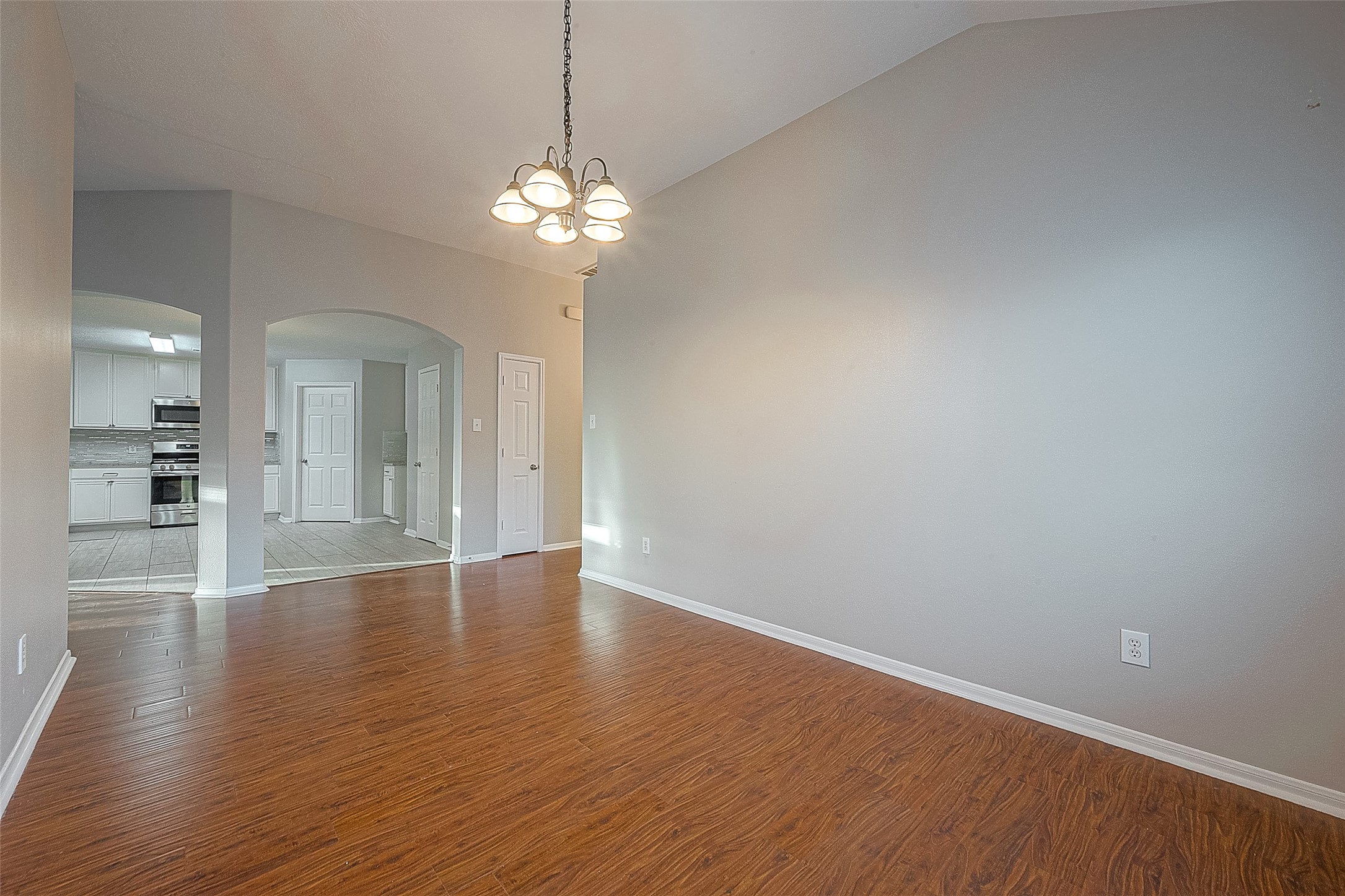 3214 Northgate Court Property Photo 7