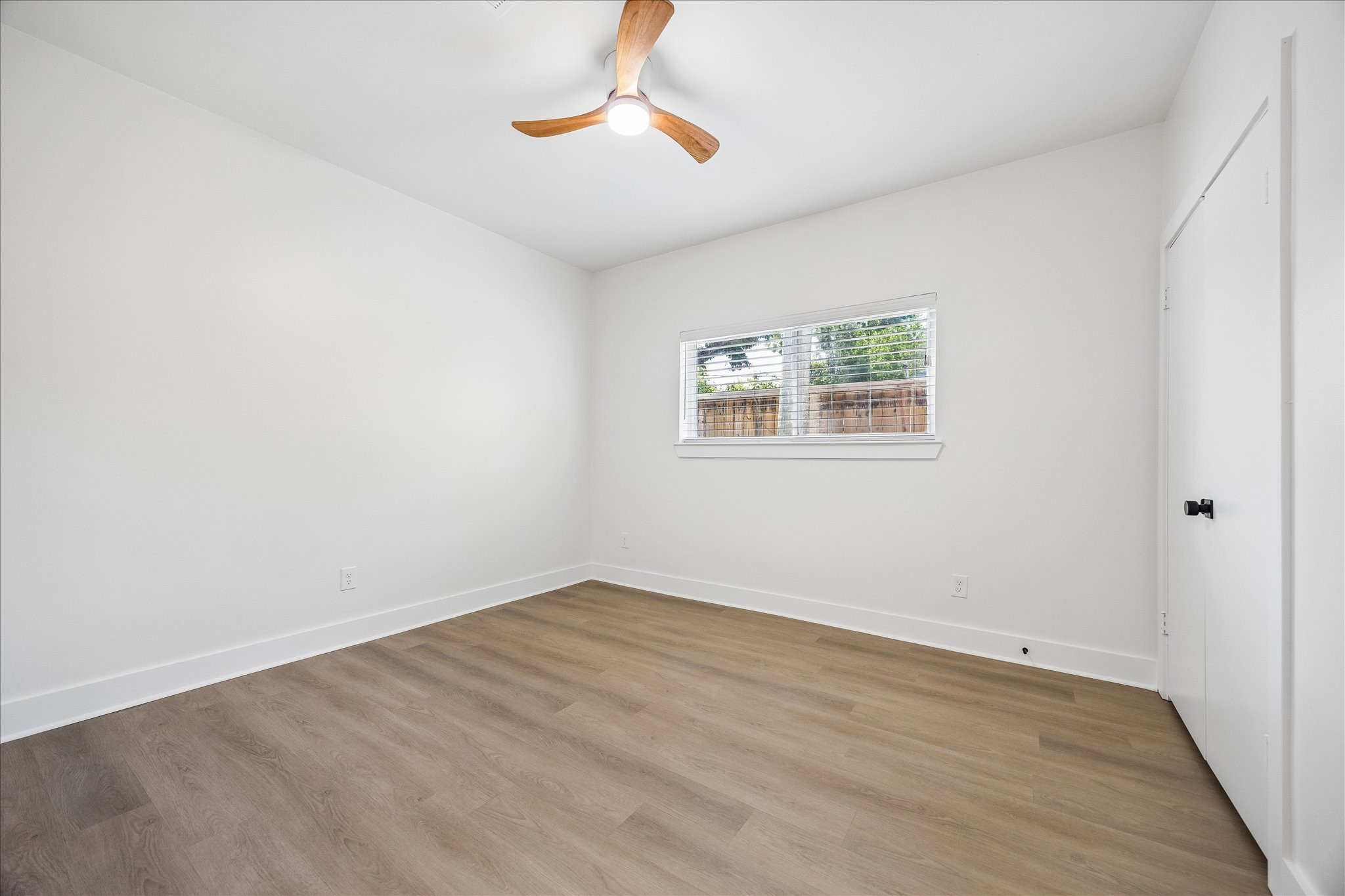 607 Blue Willow Drive Property Photo 24