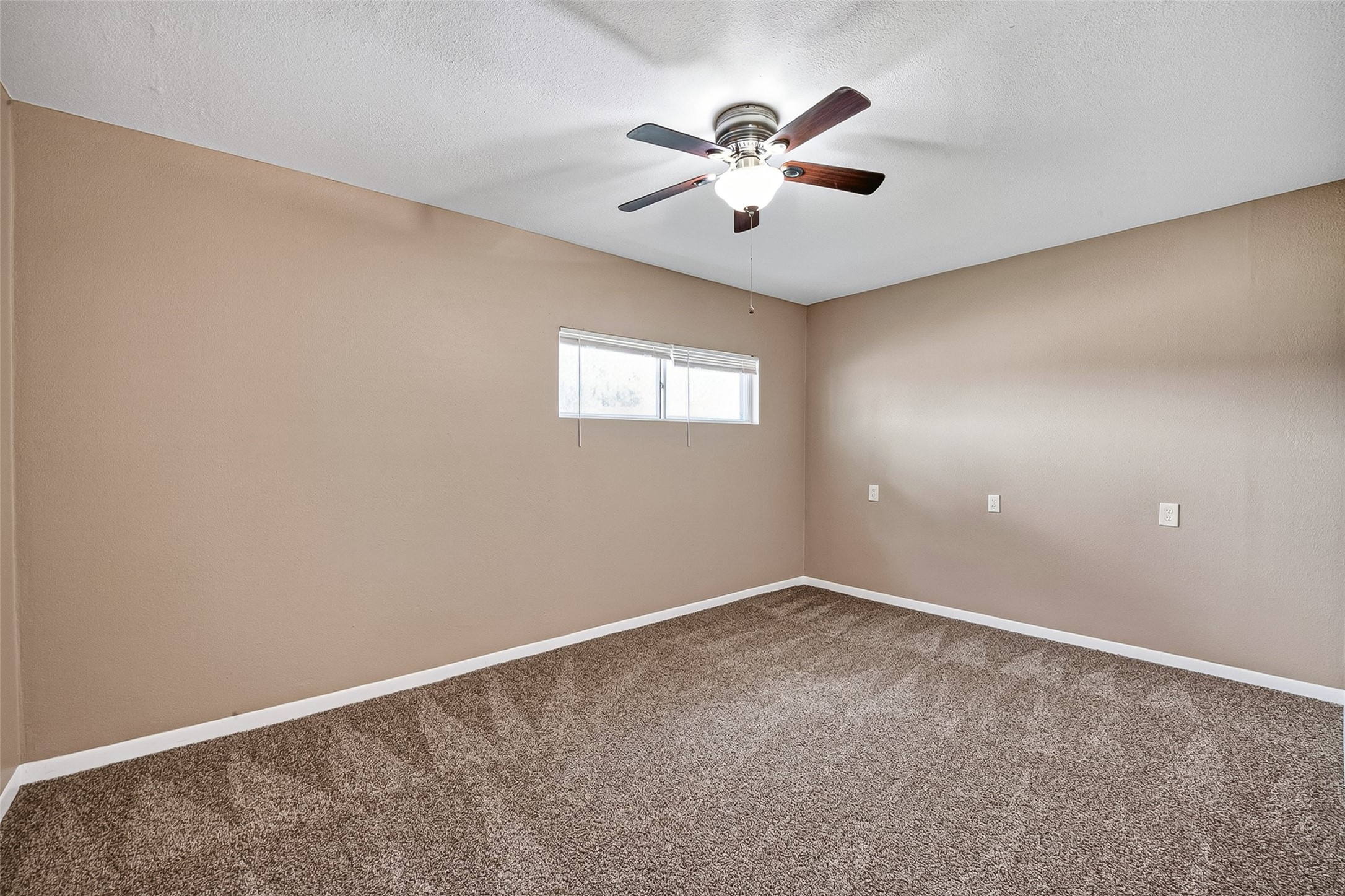 2013 Terrace Lane Property Photo 24