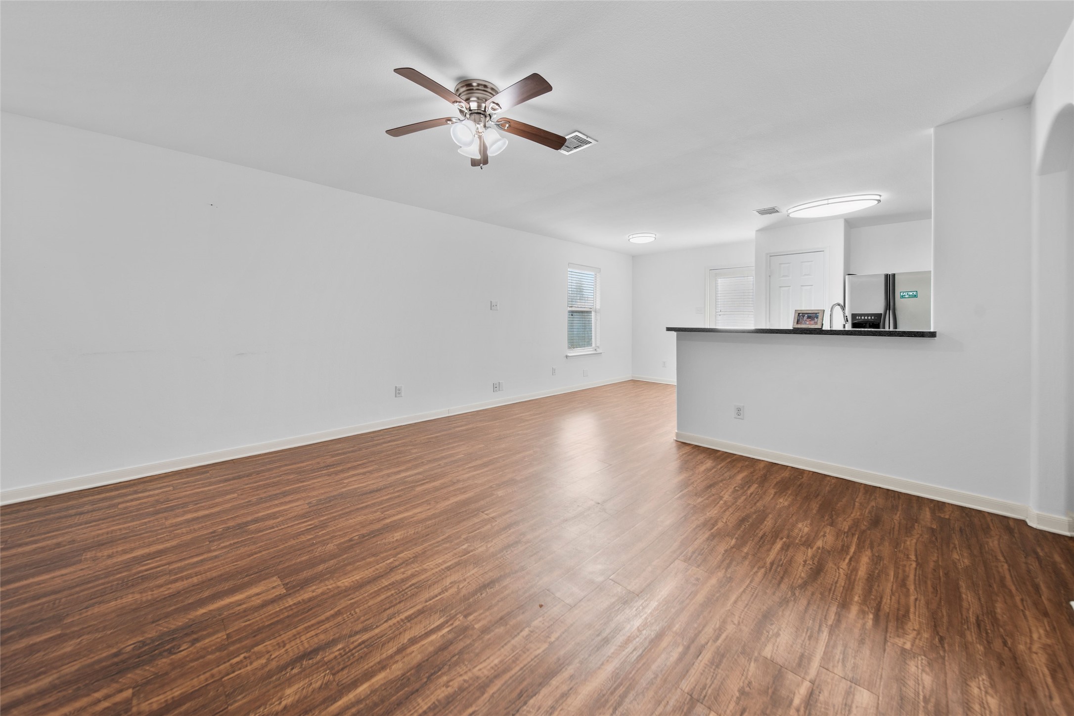 4627 Tulip Garden Ct Property Photo 9