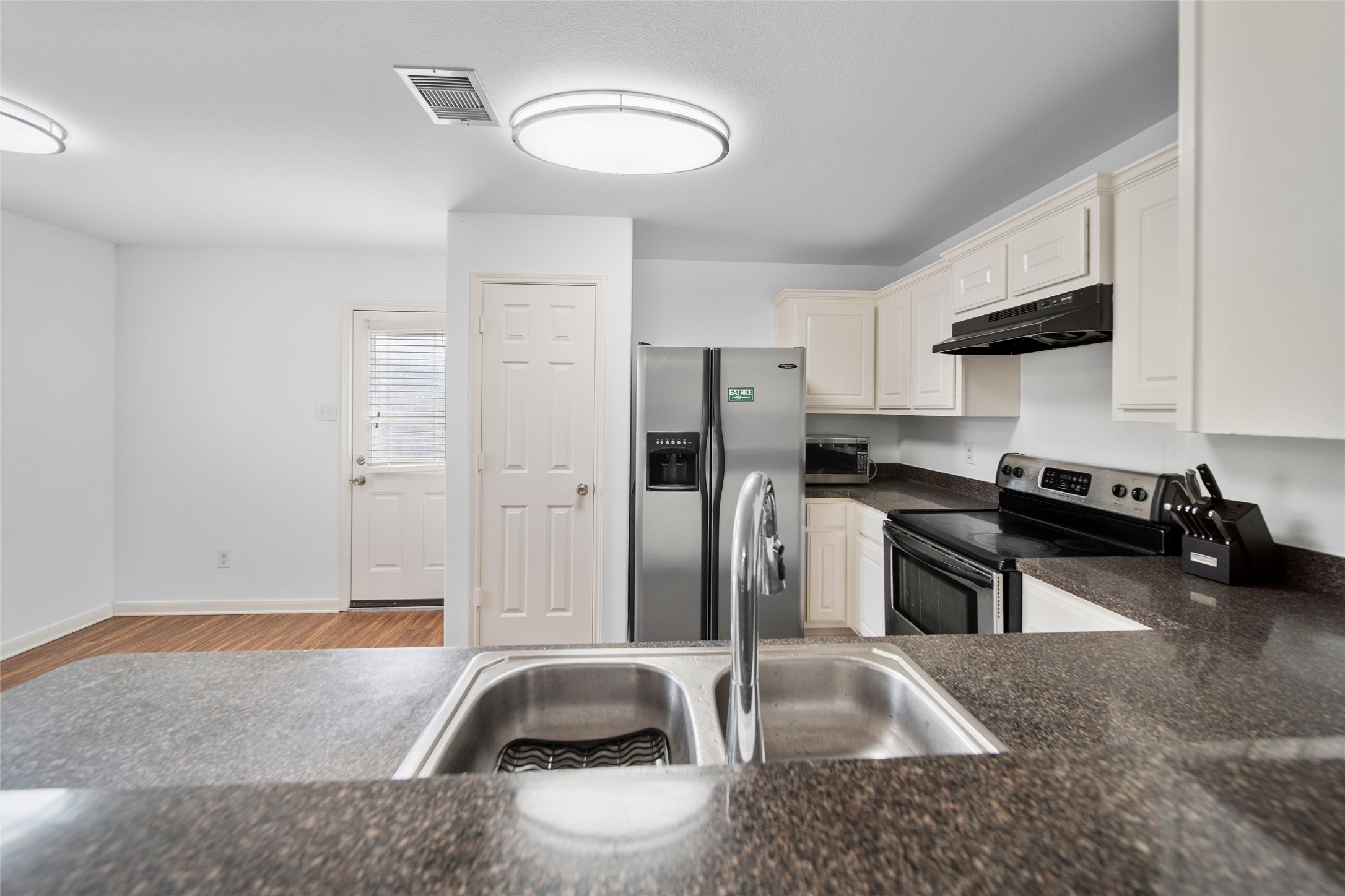 4627 Tulip Garden Ct Property Photo 14