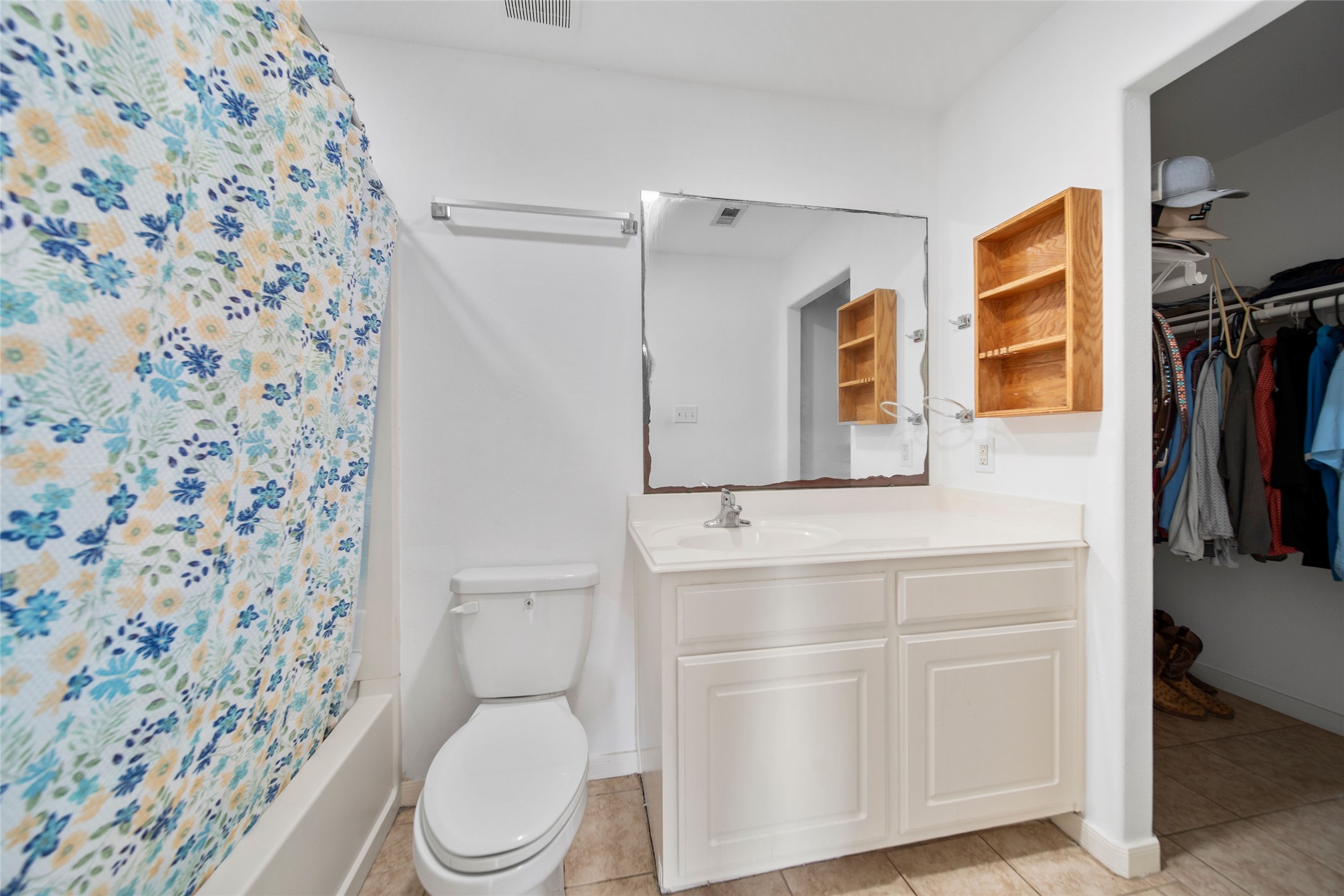 4627 Tulip Garden Ct Property Photo 18