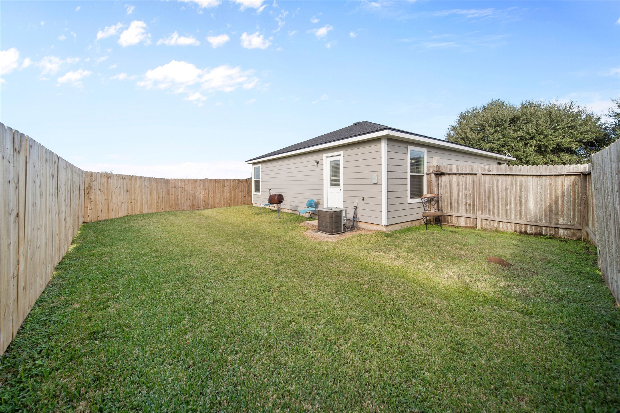 4627 Tulip Garden Ct Property Photo 25