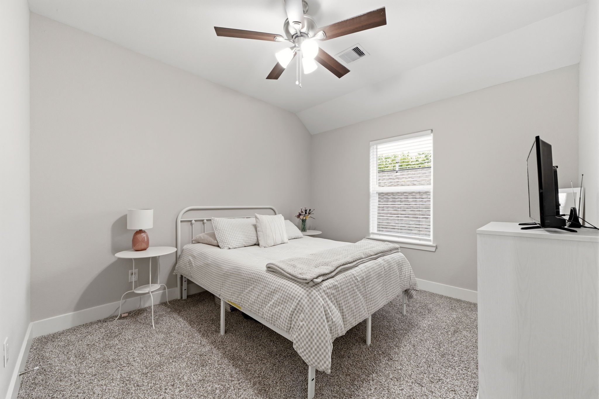 5619 Bacher Street Property Photo 25