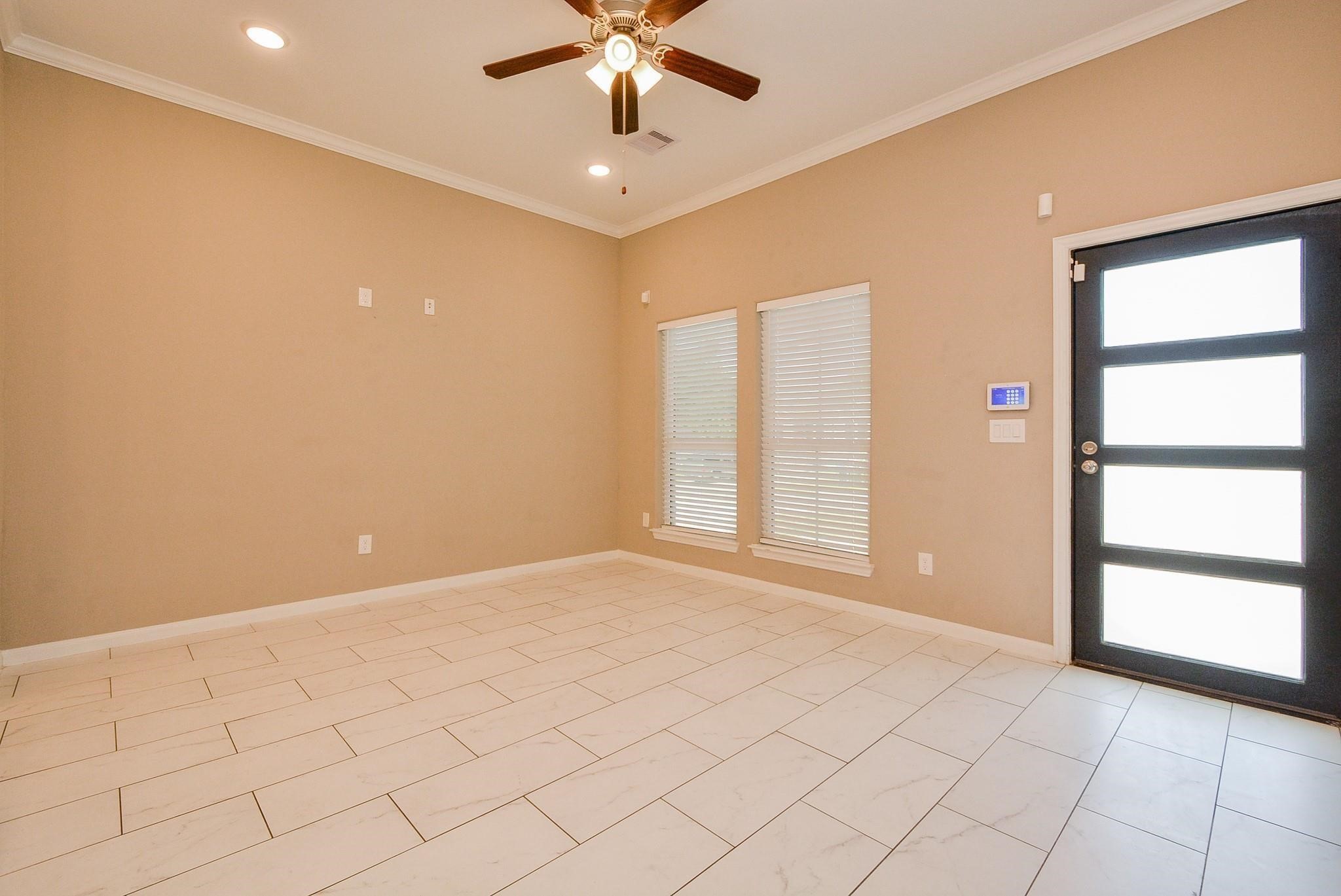 3712 Easy Street A Property Photo 4