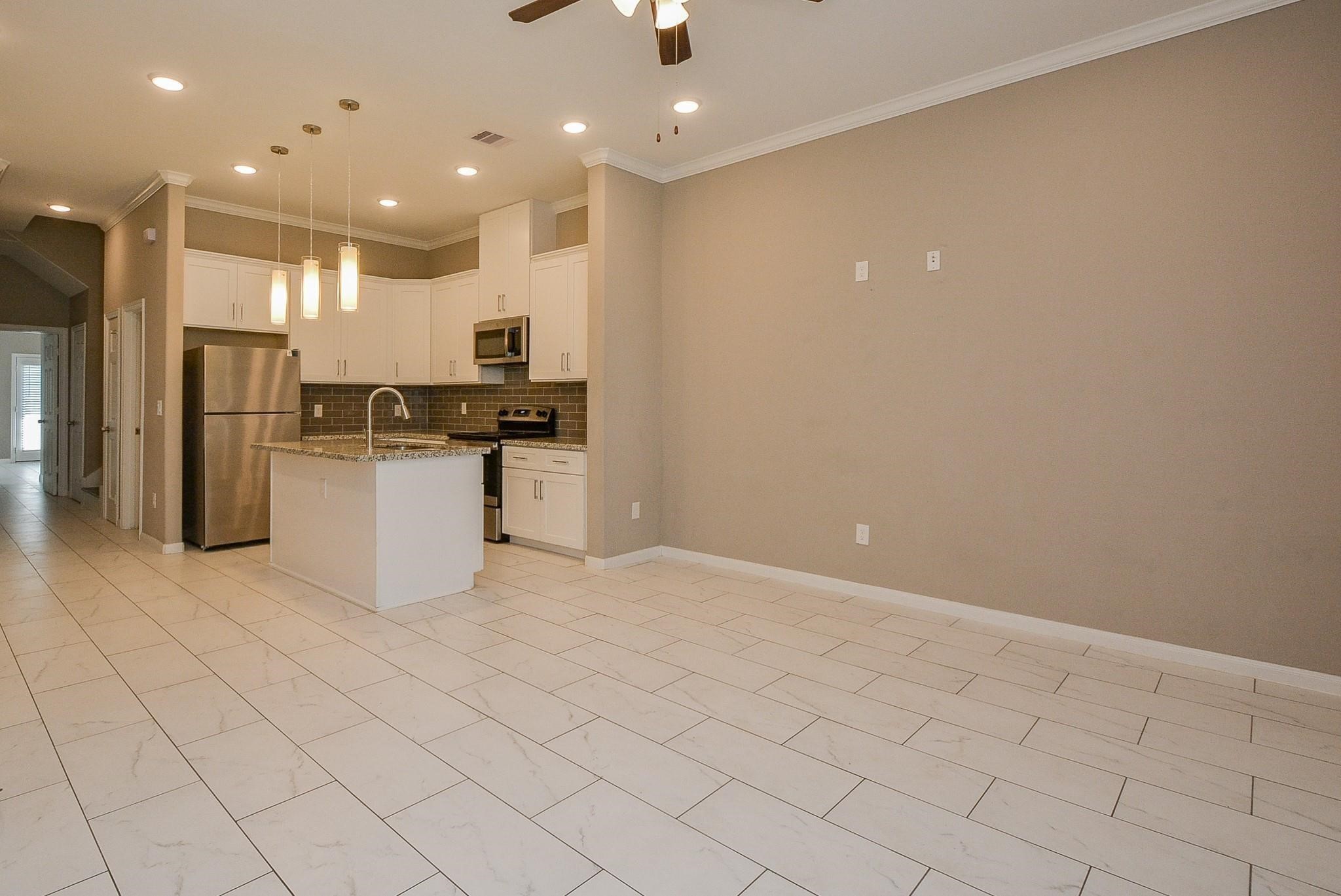 3712 Easy Street A Property Photo 6