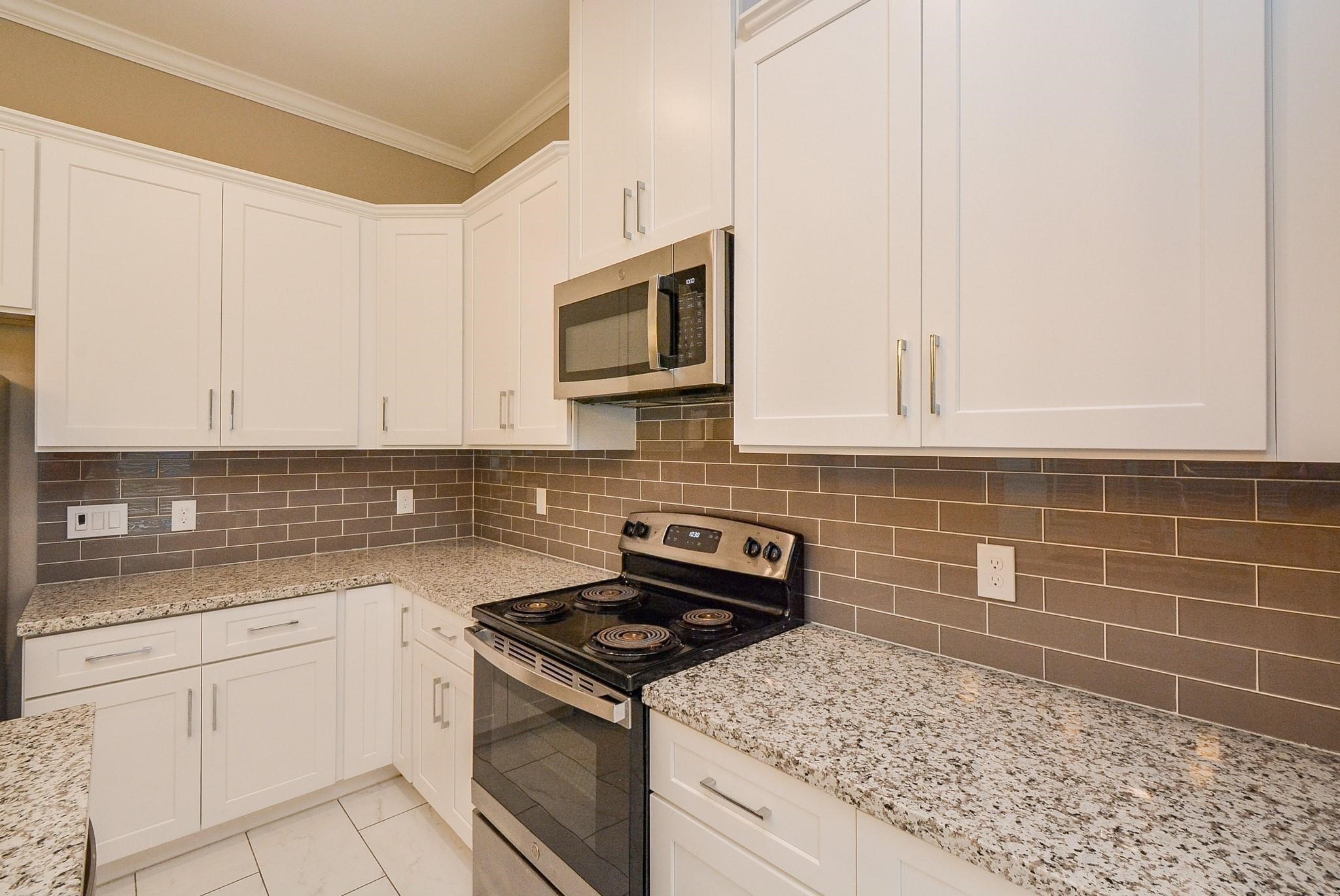 3712 Easy Street A Property Photo 11