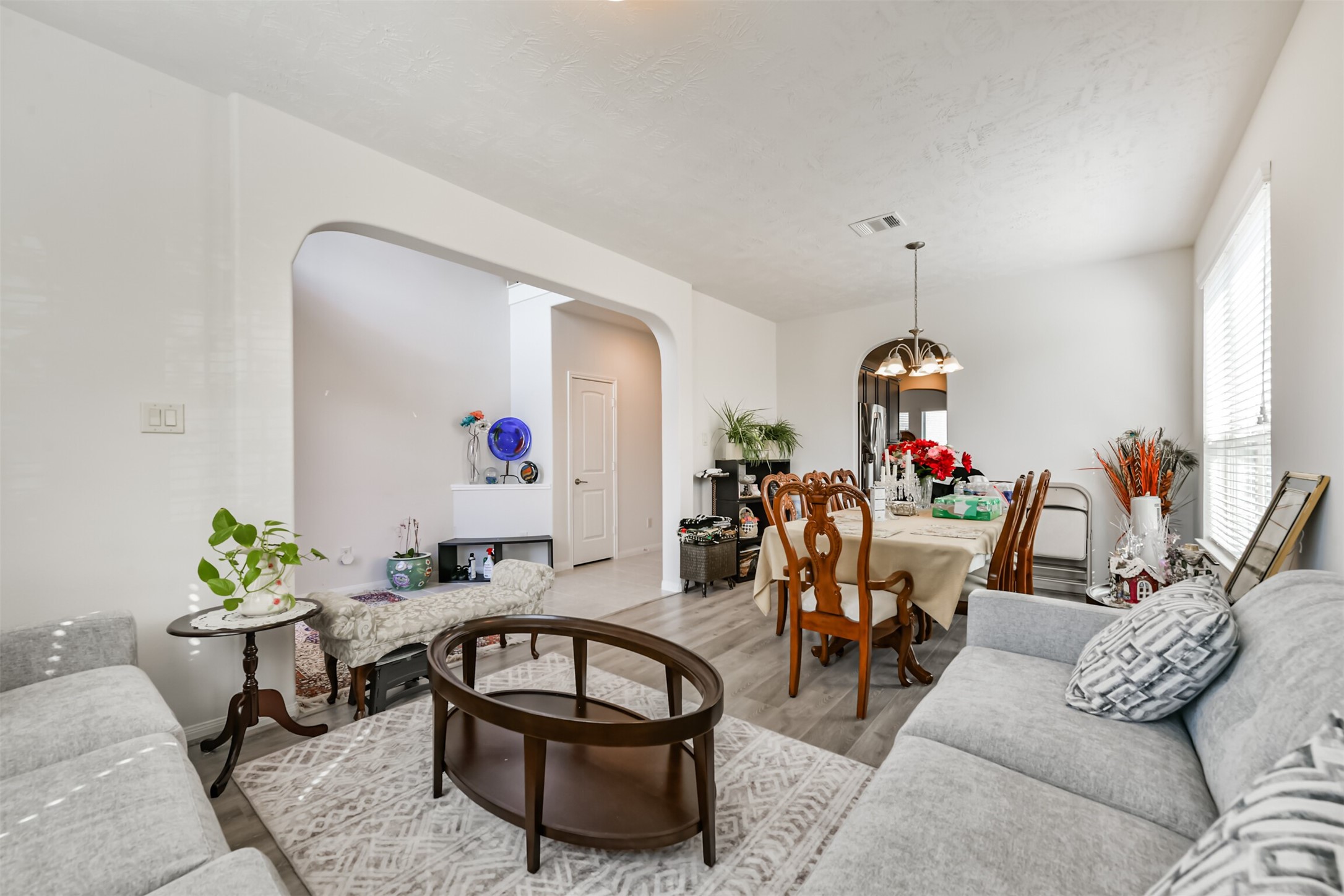 3806 Pantano Court Property Photo 8