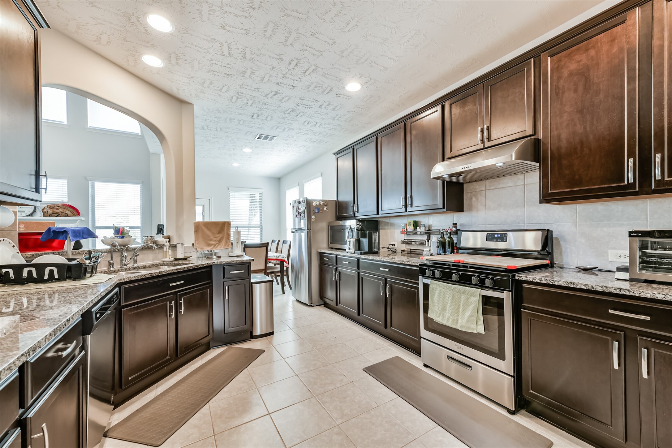 3806 Pantano Court Property Photo 12