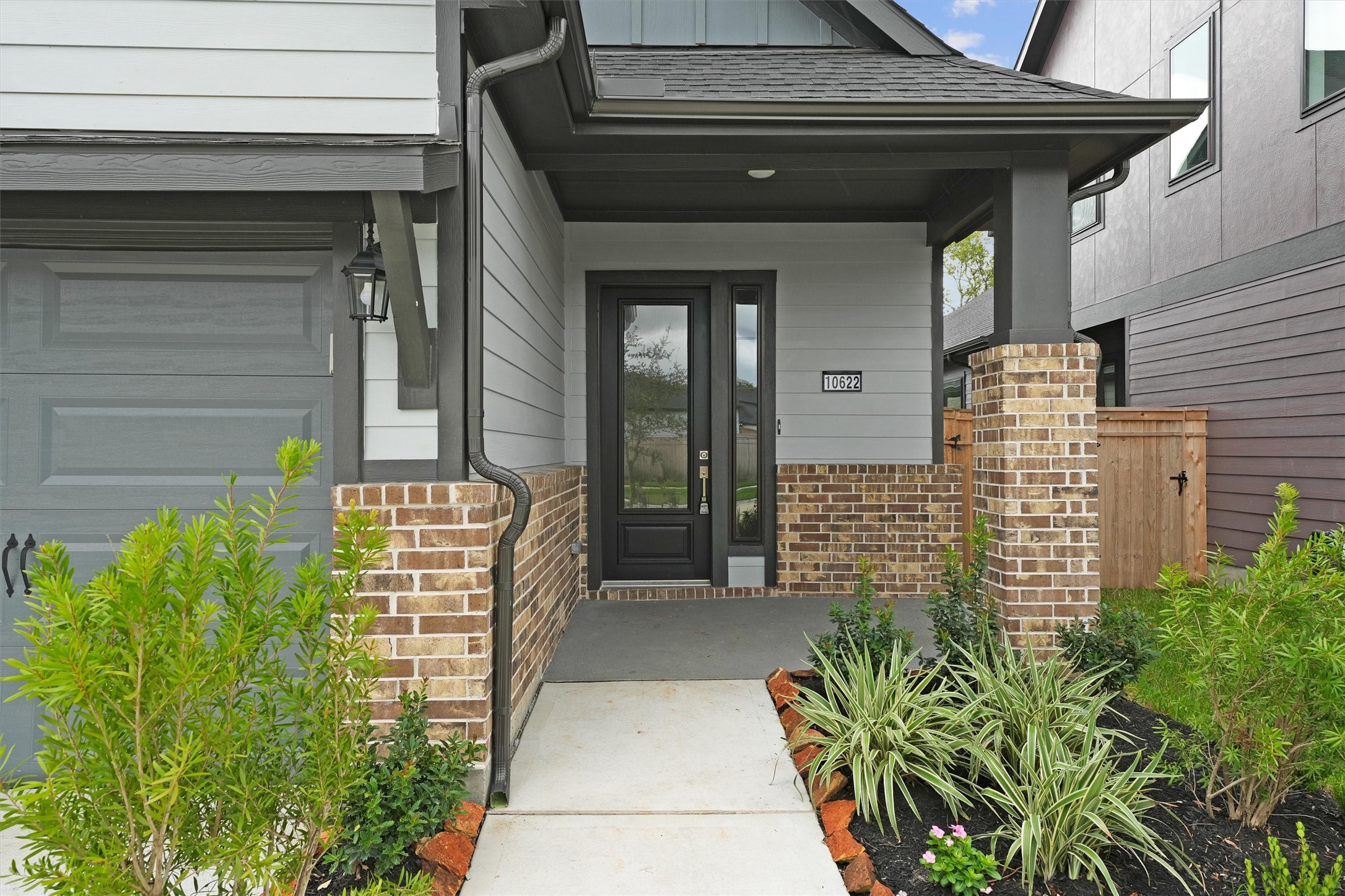 10622 William Park Drive Property Photo 2