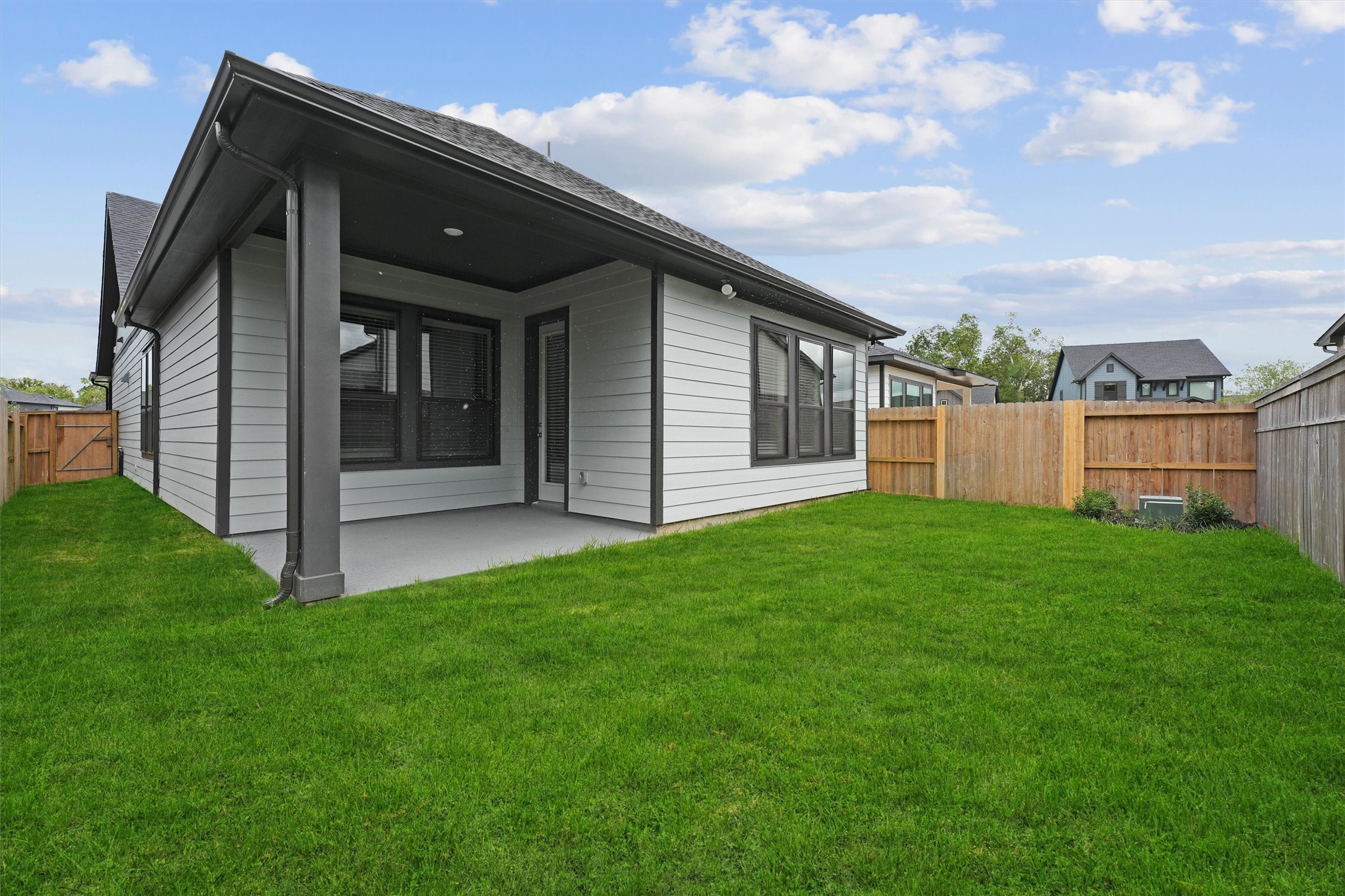 10622 William Park Drive Property Photo 15