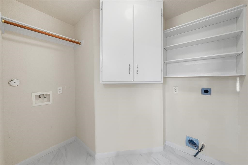 10230 Canyon Rose Lane Property Photo 18