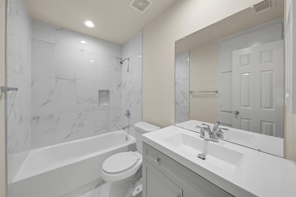 10230 Canyon Rose Lane Property Photo 27