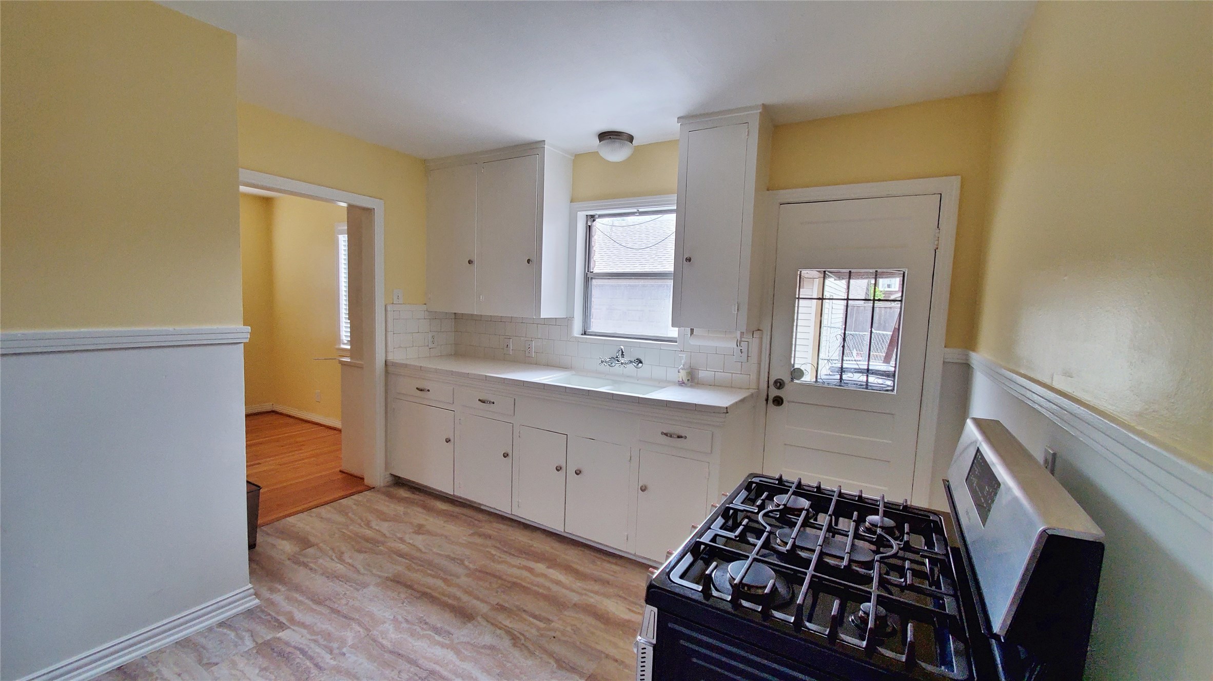 2018 Mcclendon Street Property Photo 5