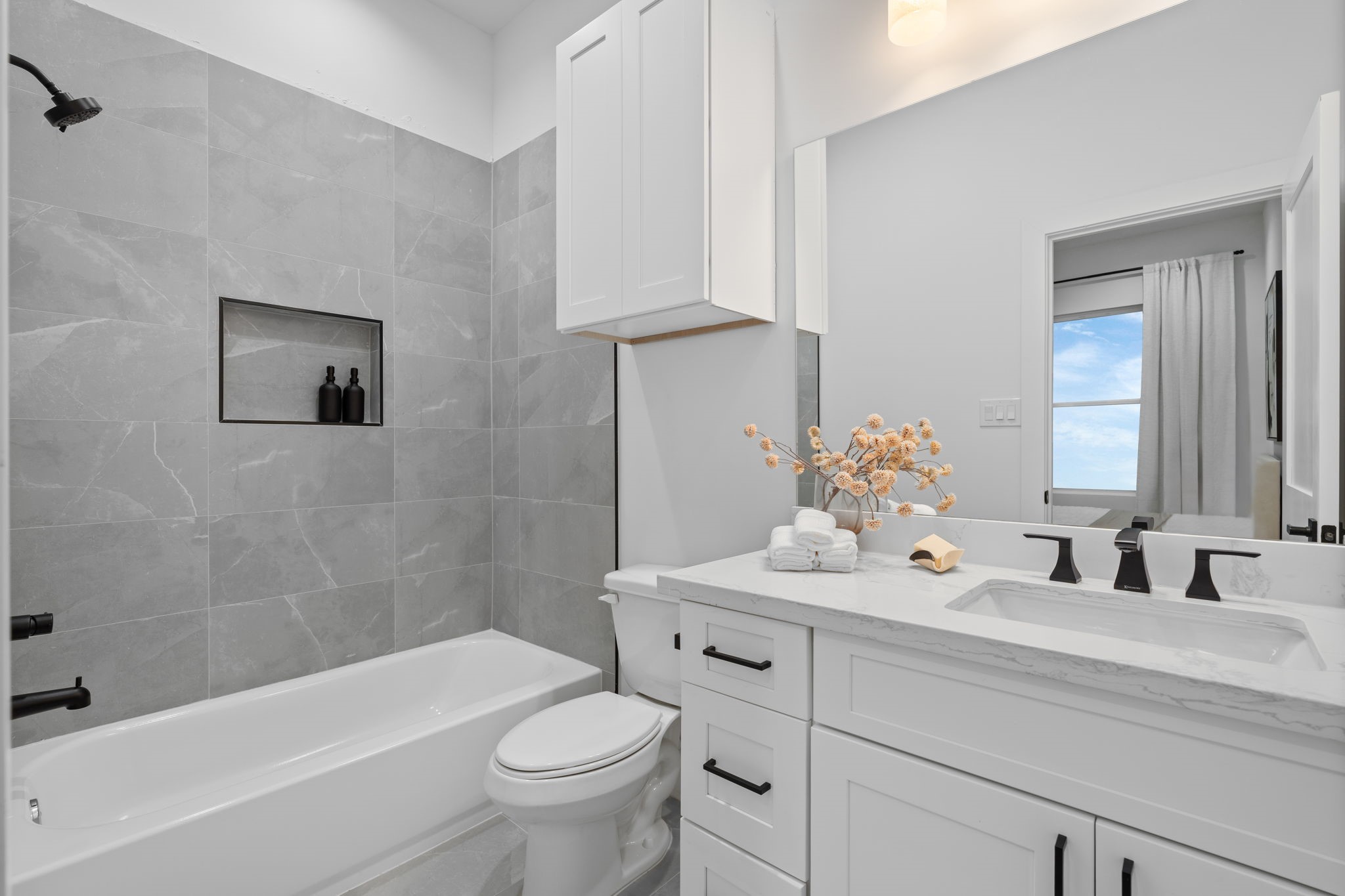8706 Ojeman Villas Drive Property Photo 40